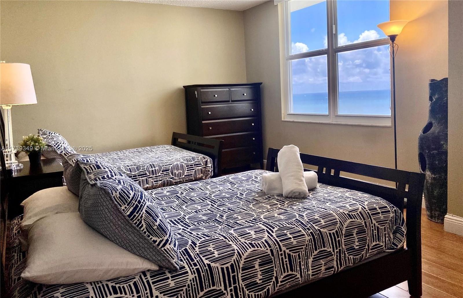 3725 S Ocean Dr # 1410