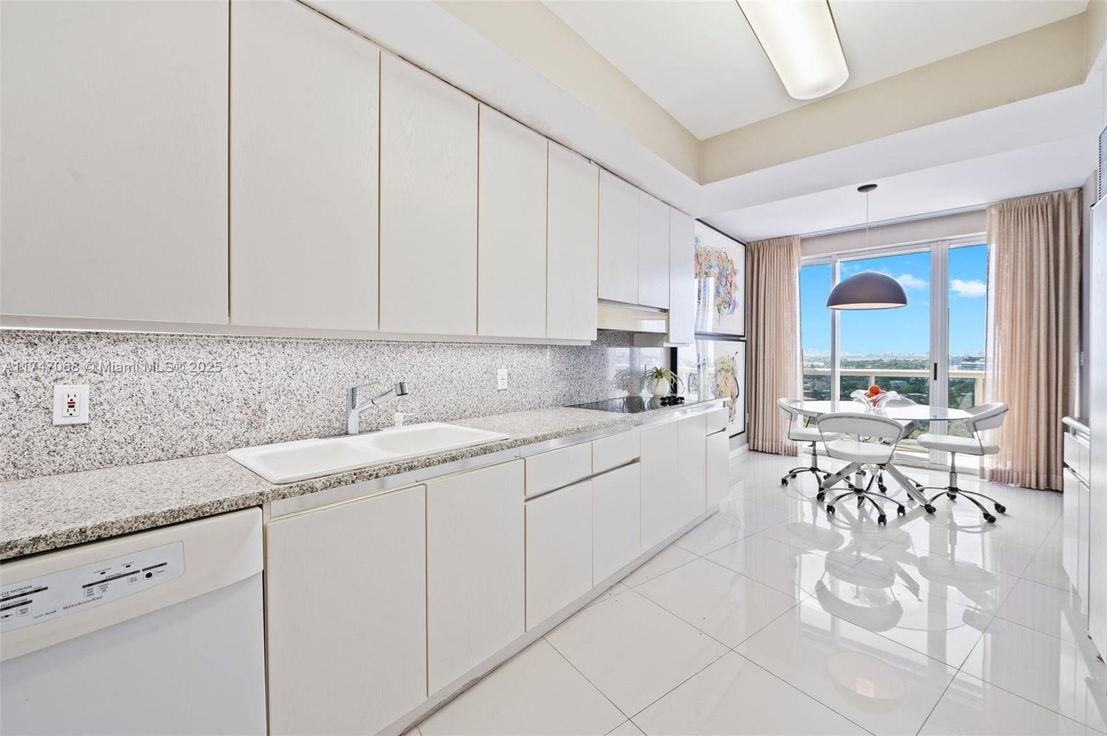 9601 Collins Ave # 1208