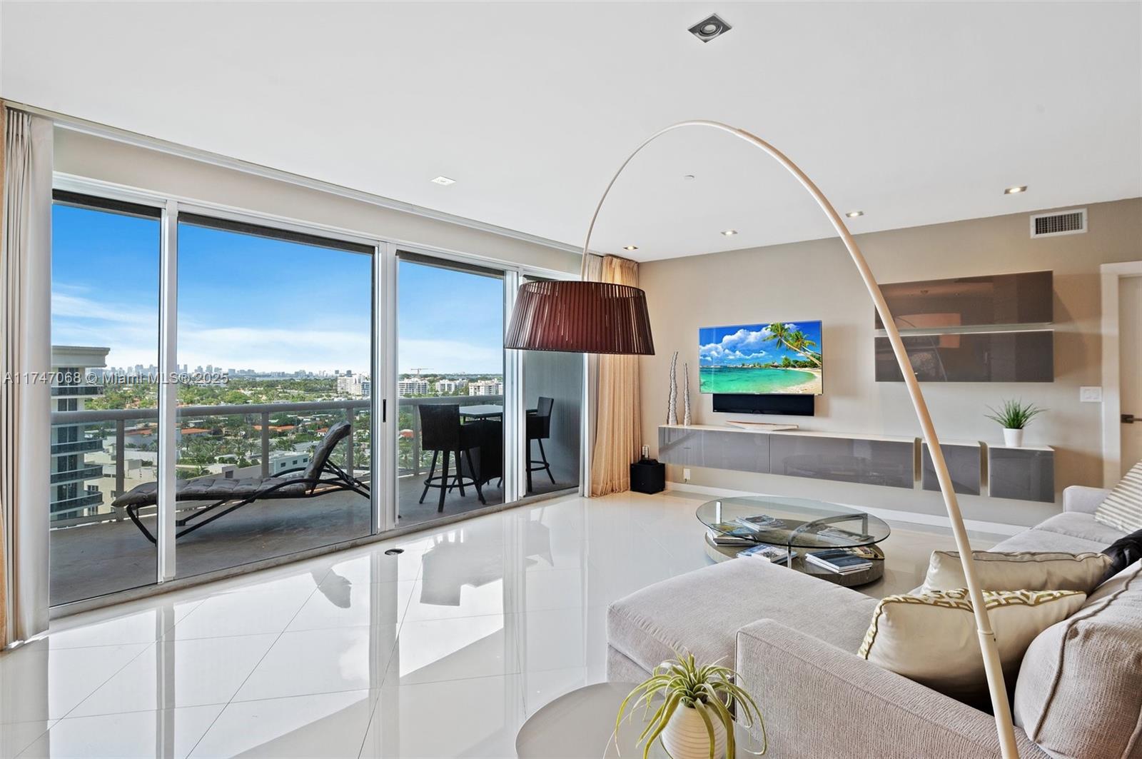 9601 Collins Ave # 1208