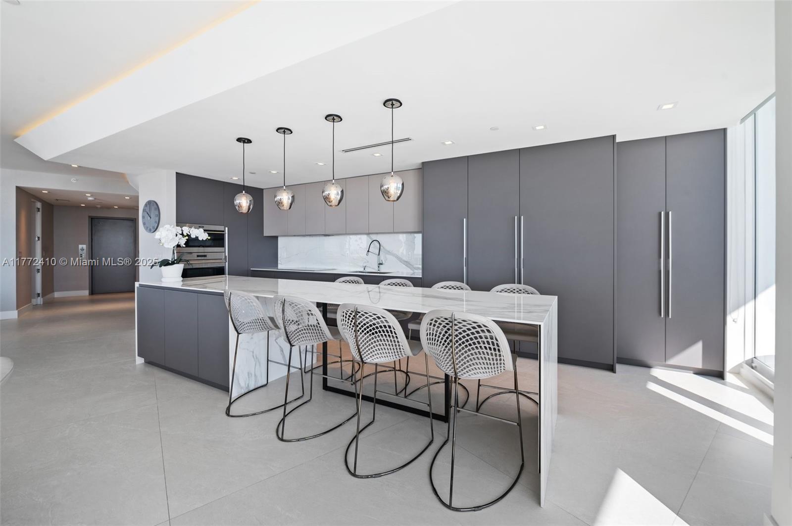 9601 Collins Ave # 1506