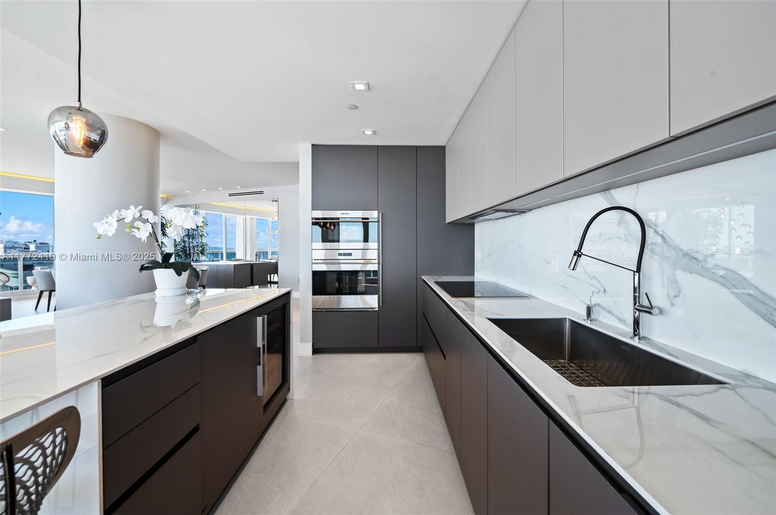 9601 Collins Ave # 1506