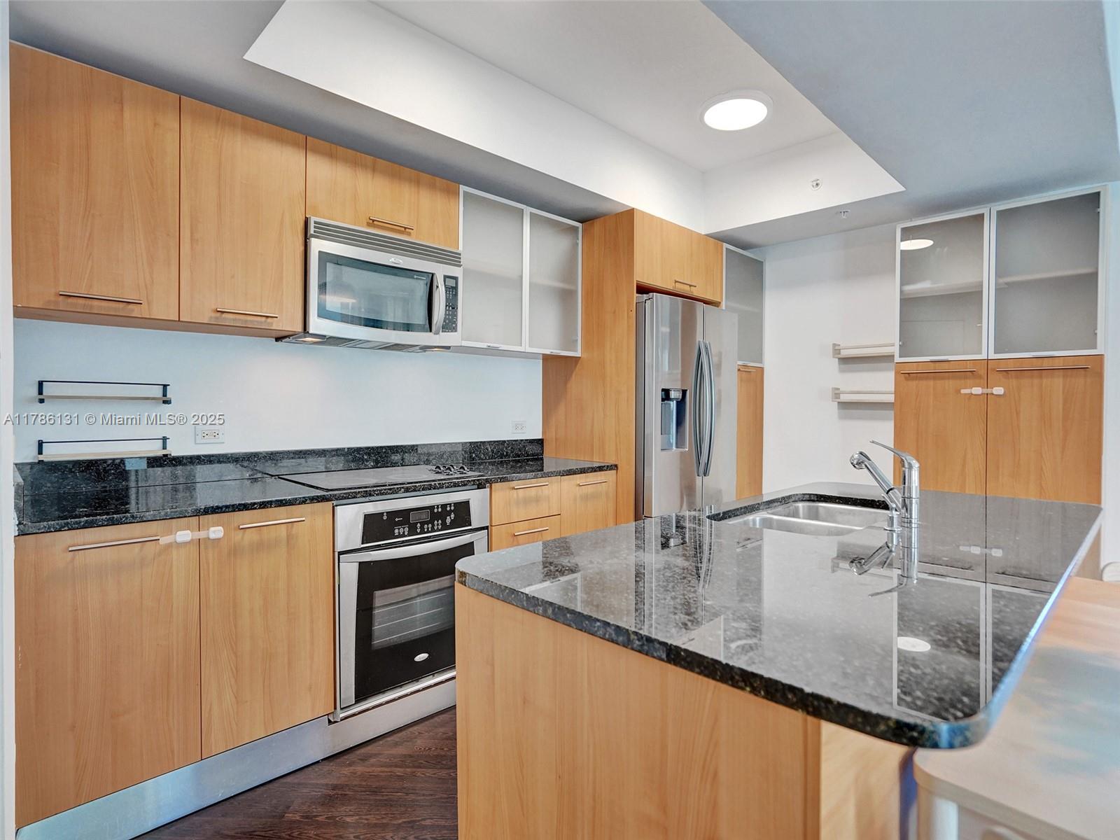 480 NE 30th St # 901