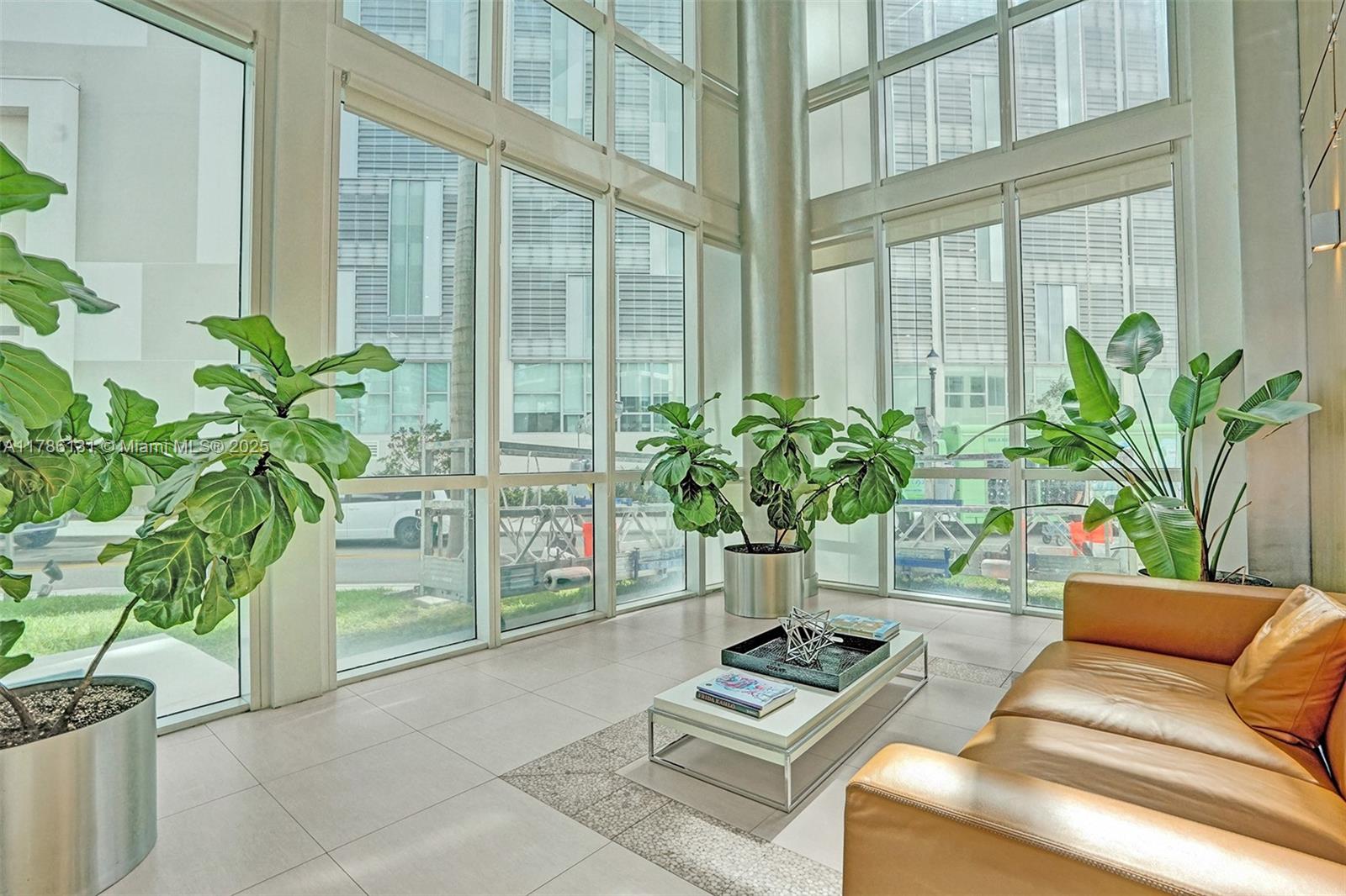 480 NE 30th St # 901