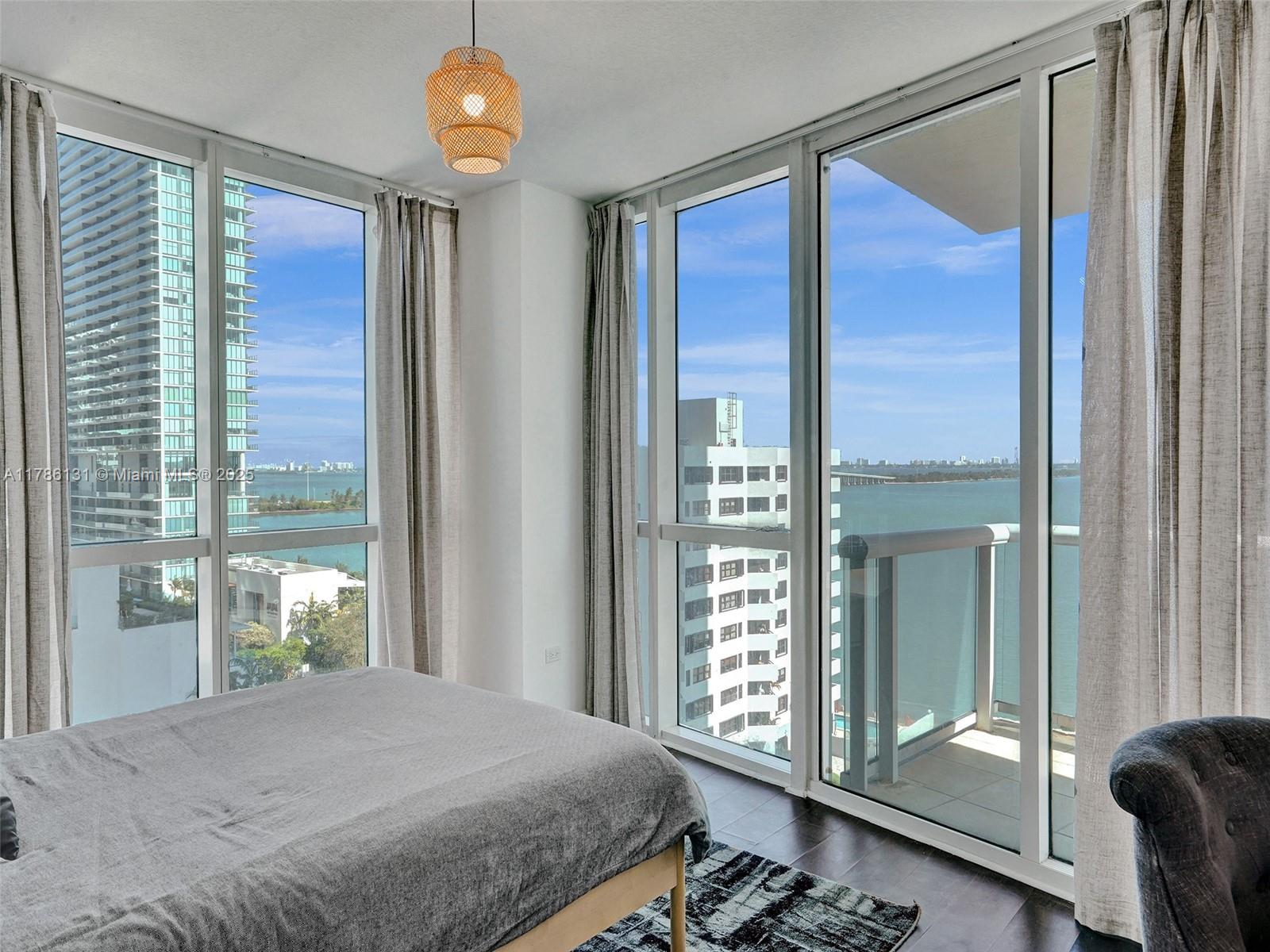 480 NE 30th St # 901