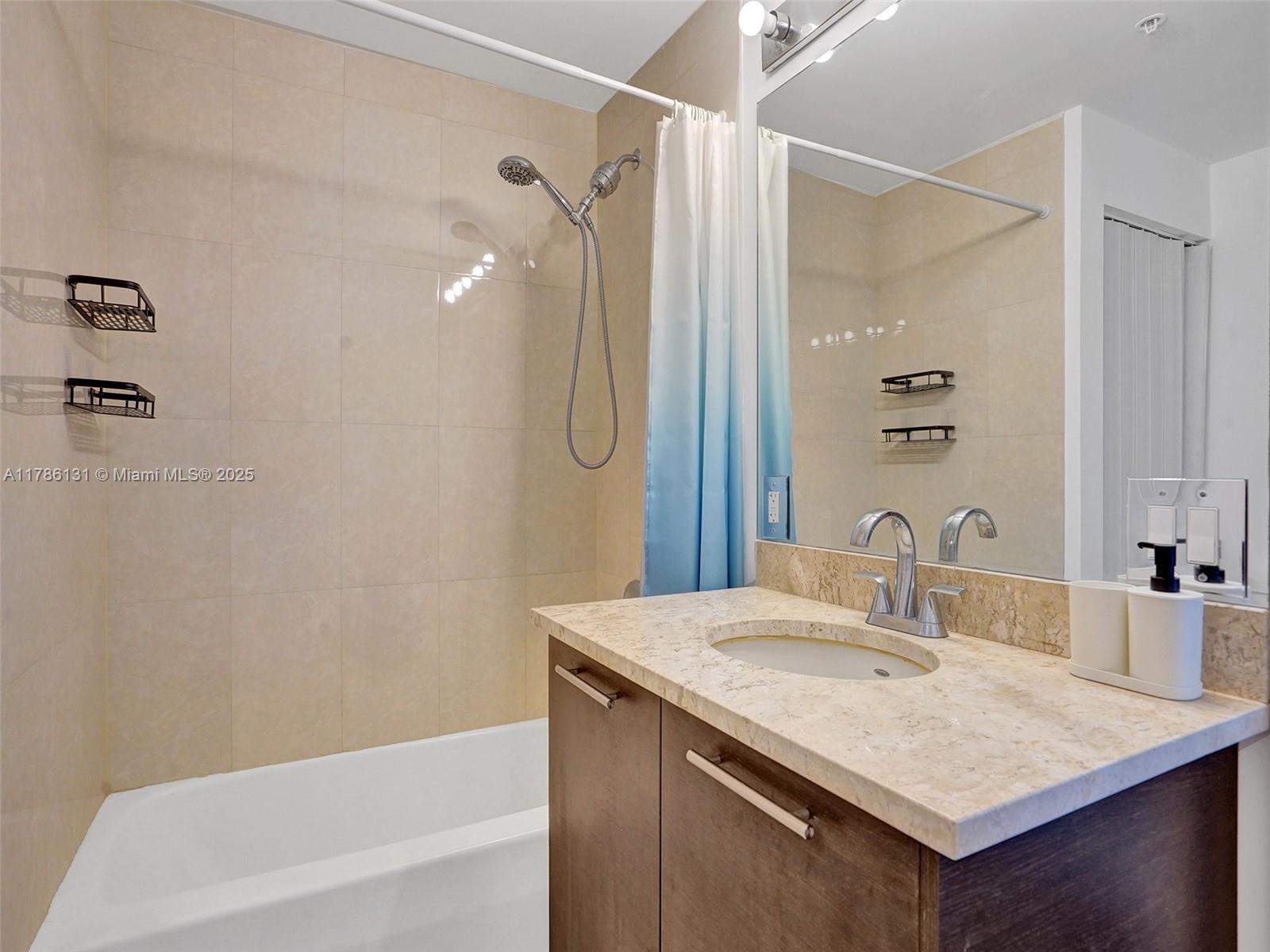 480 NE 30th St # 901