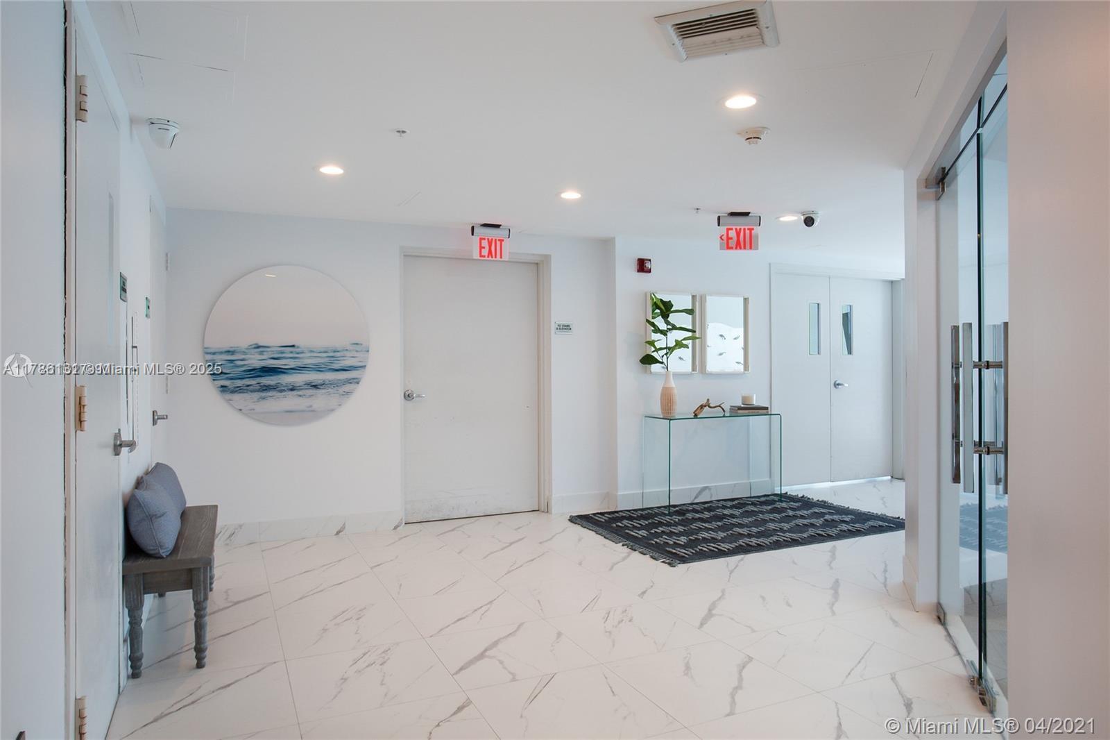 480 NE 30th St # 901