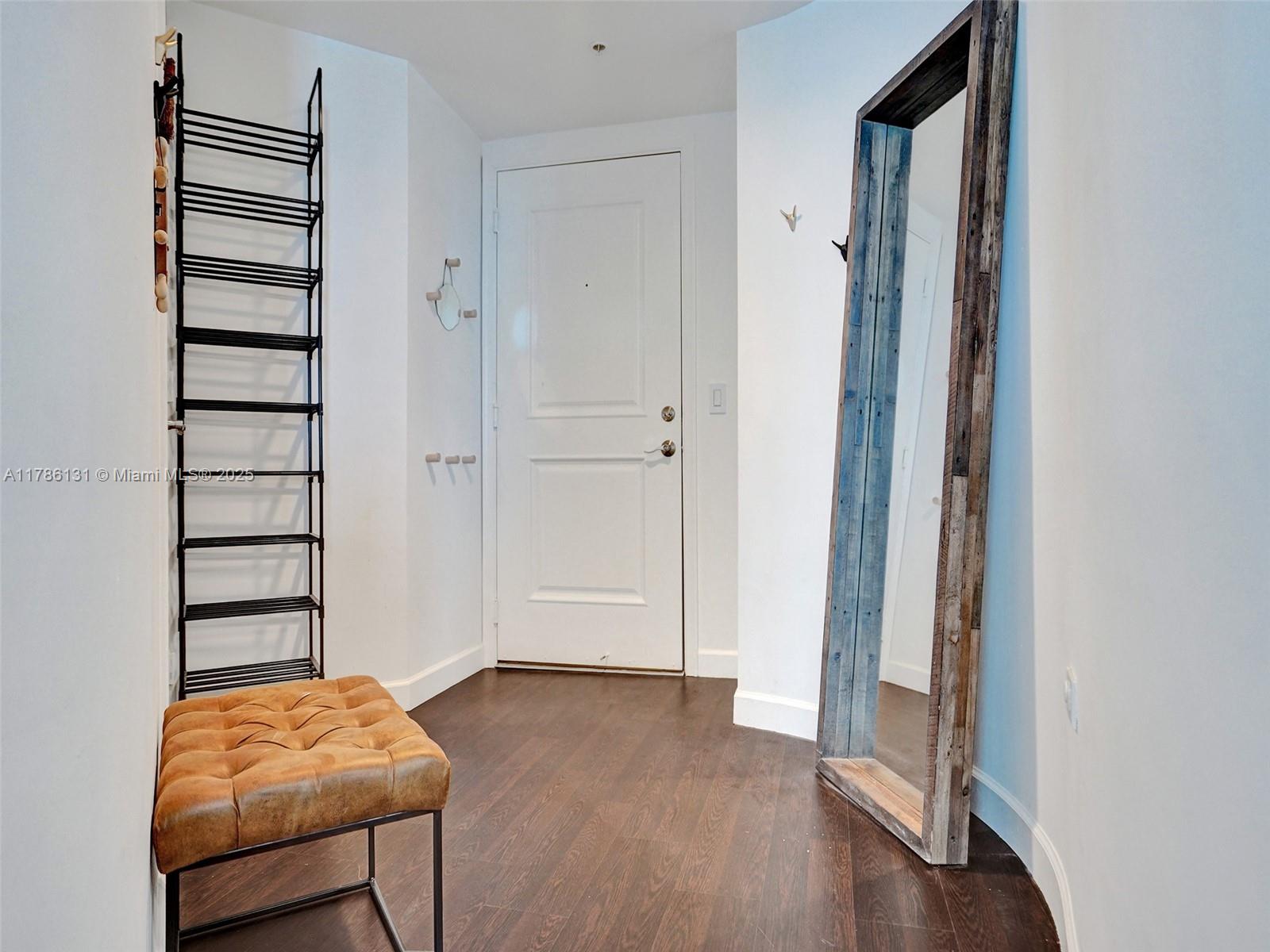 480 NE 30th St # 901