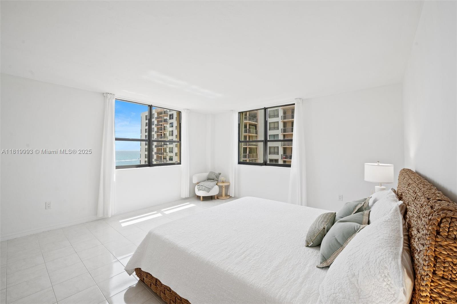 10185 Collins Ave # 1508