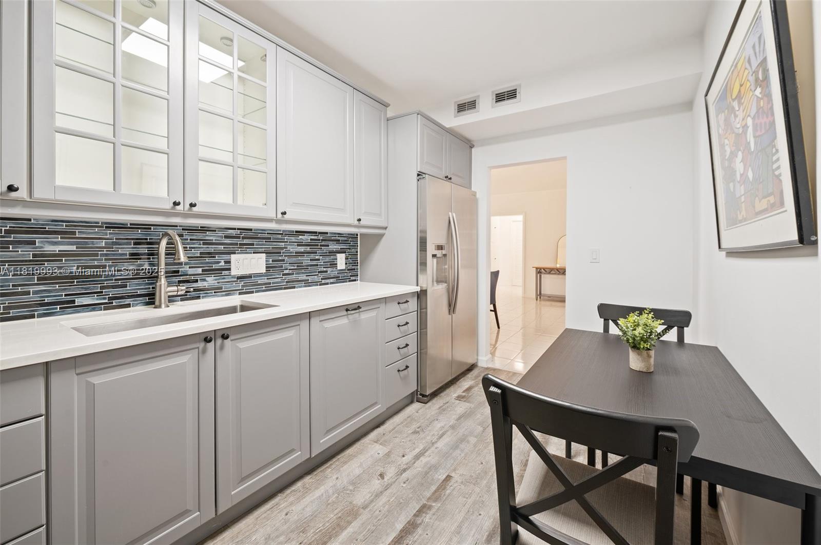 10185 Collins Ave # 1508