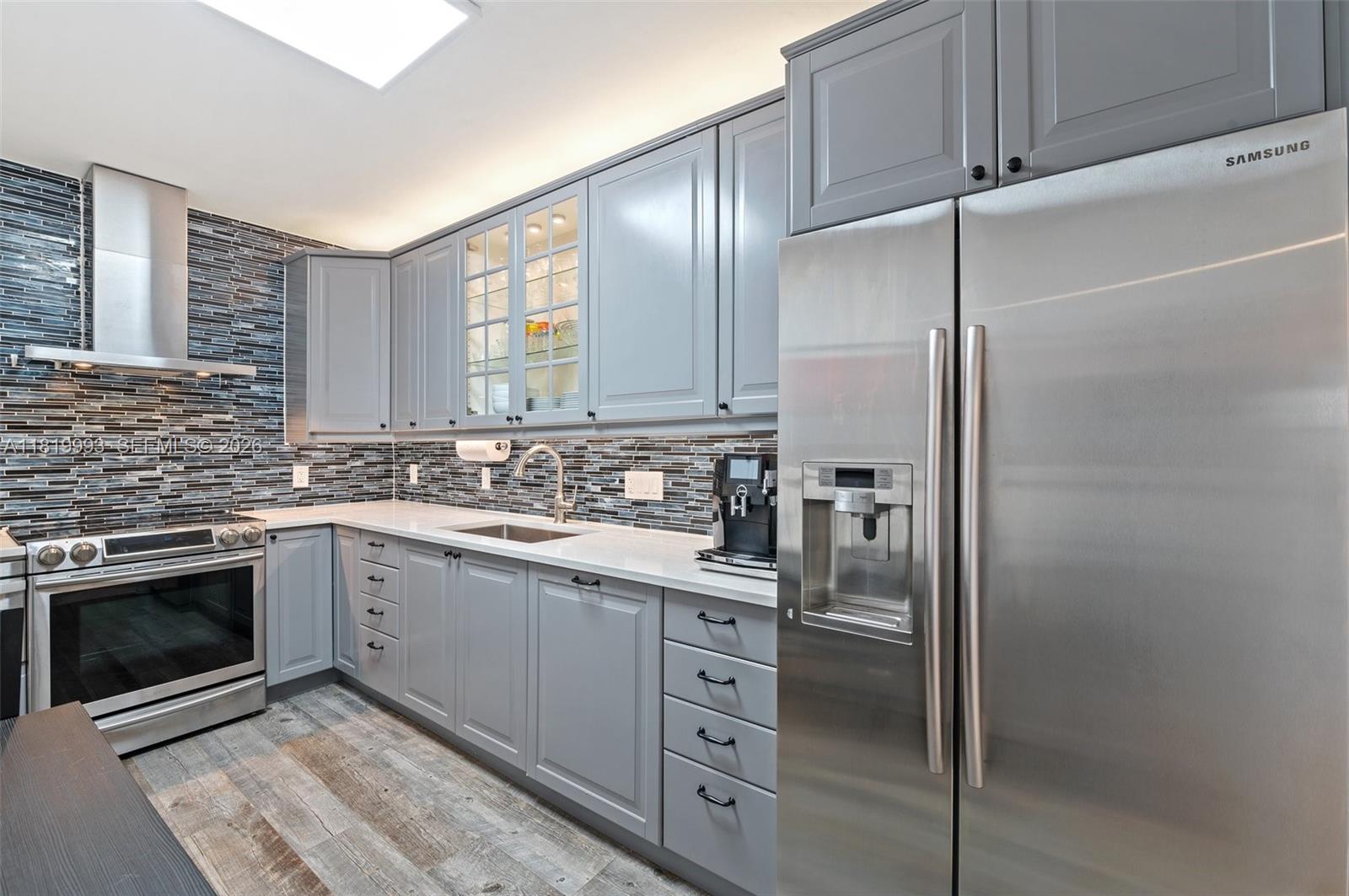 10185 Collins Ave # 1508