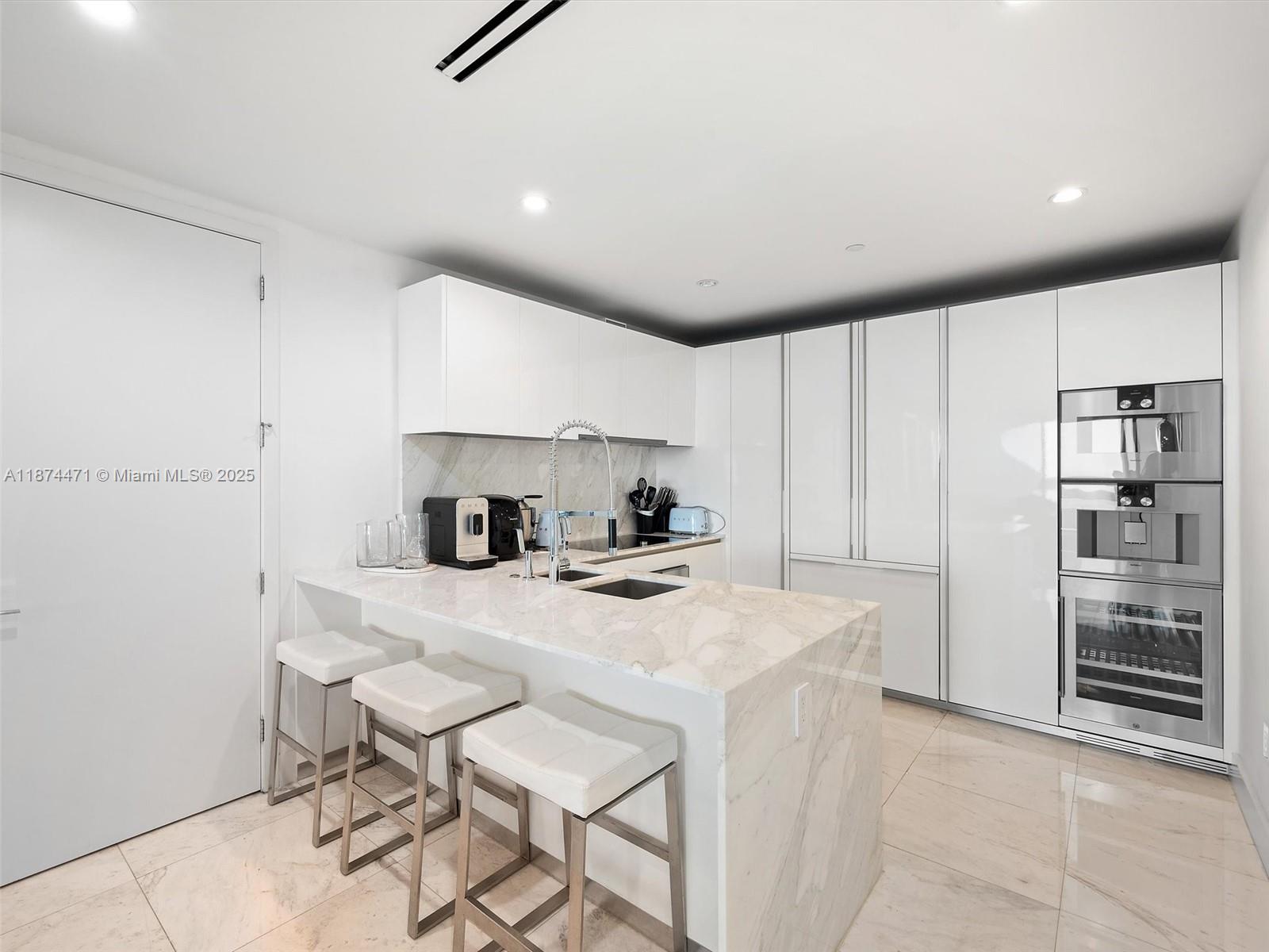 10203 Collins Ave # 1105