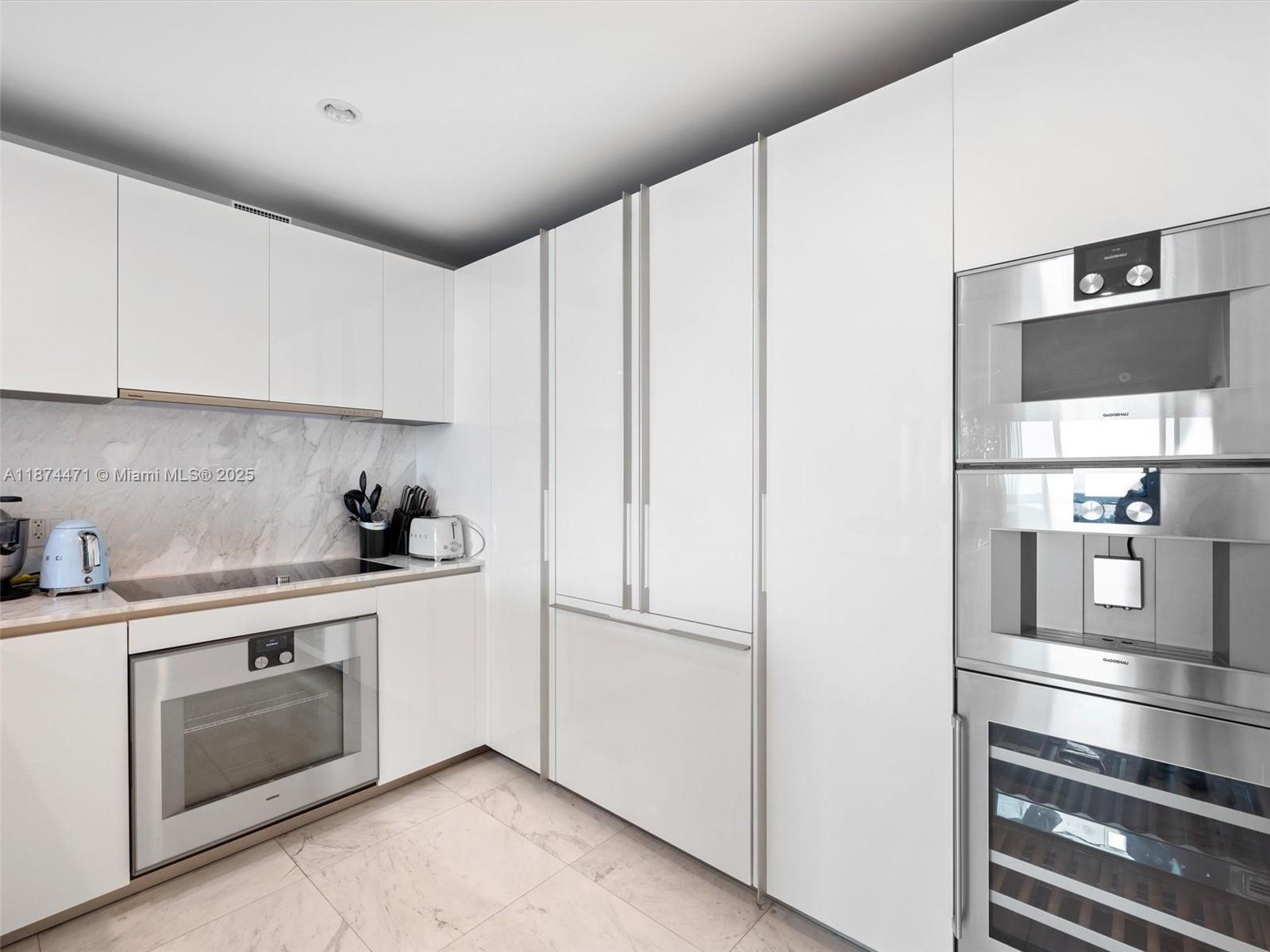 10203 Collins Ave # 1105