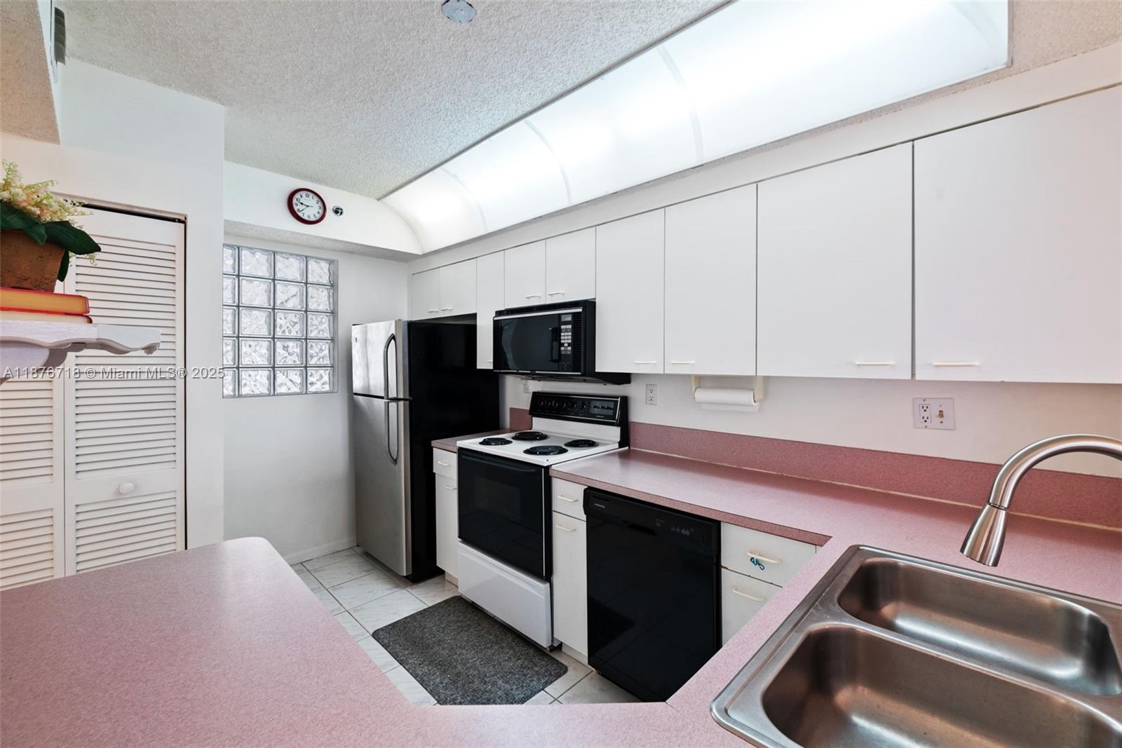 18260 N Bay Rd # 320