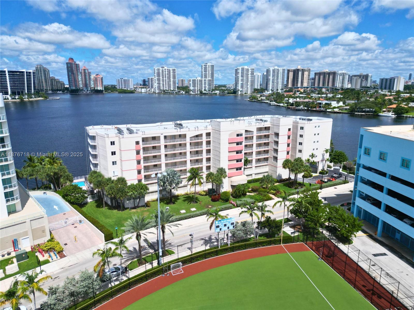 18260 N Bay Rd # 320