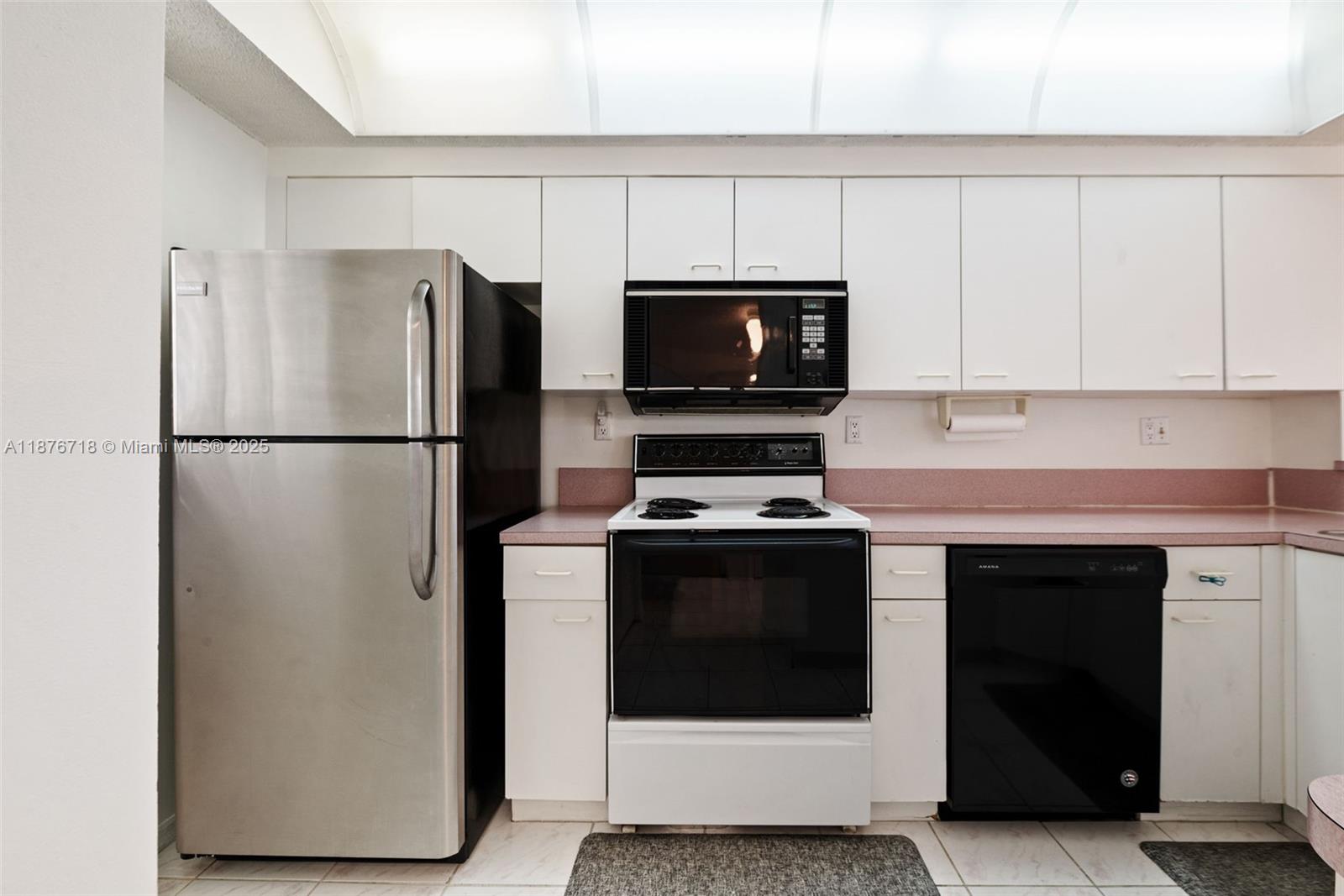 18260 N Bay Rd # 320