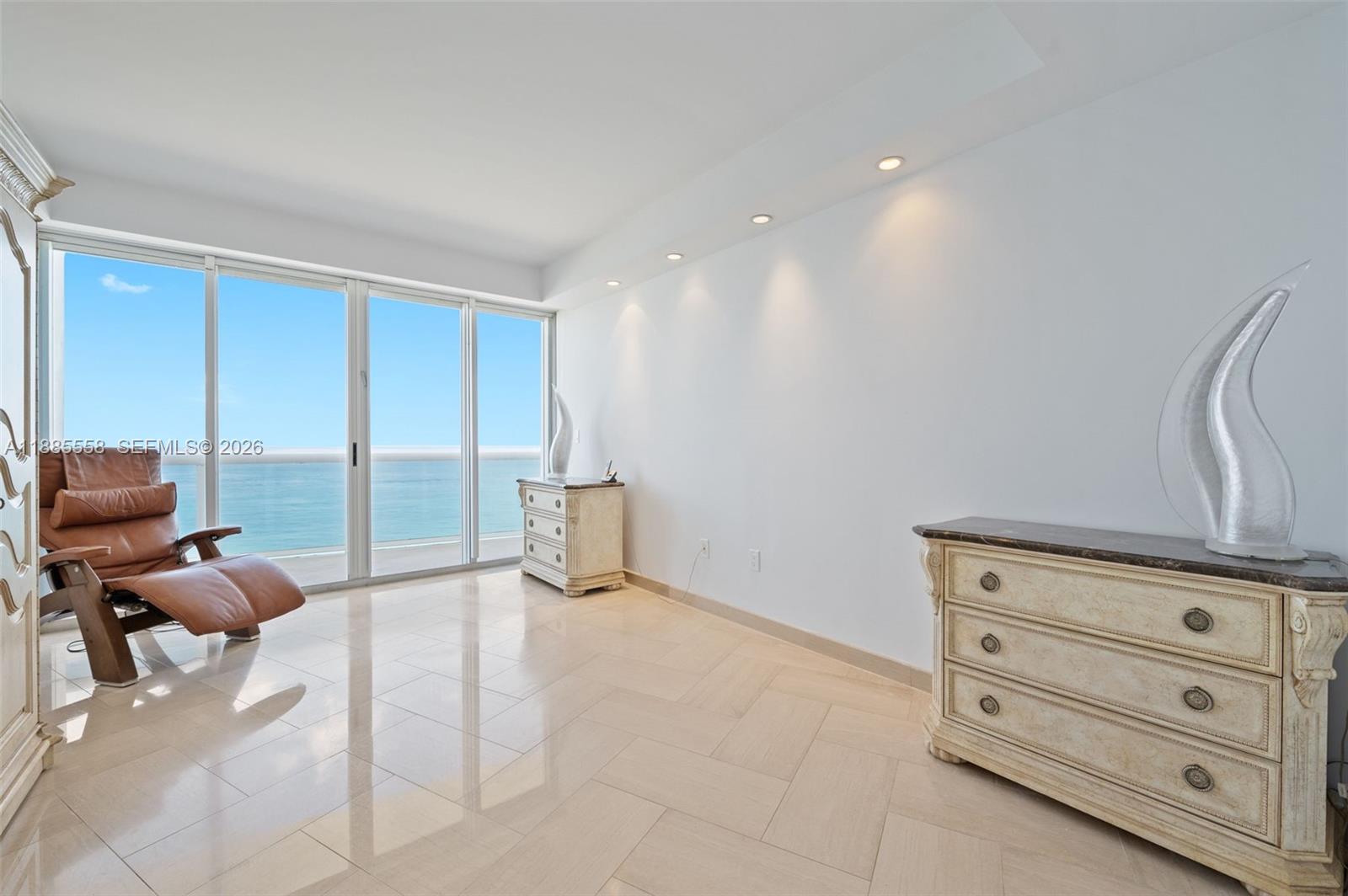 9601 Collins Ave # 1206