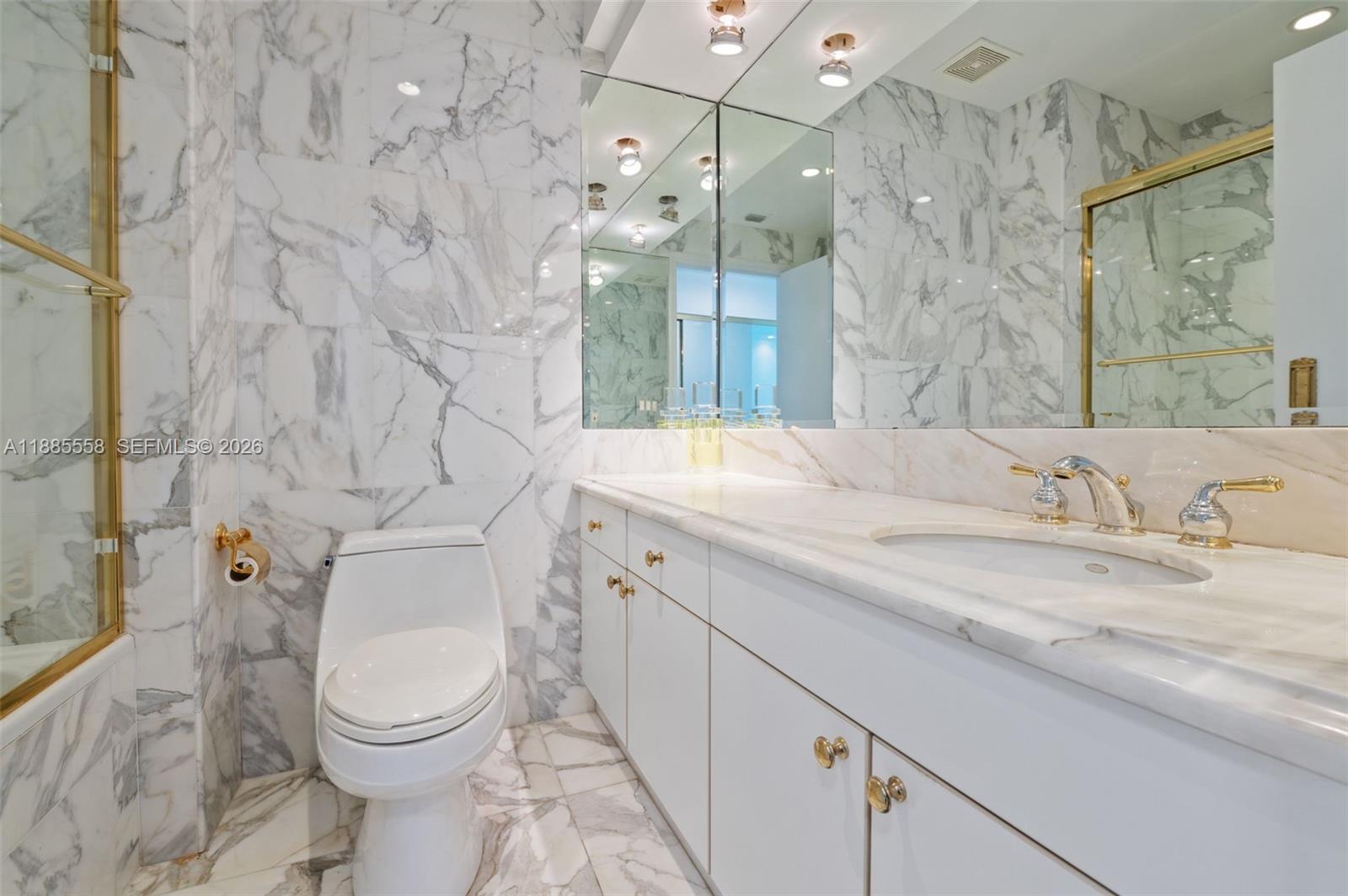 9601 Collins Ave # 1206