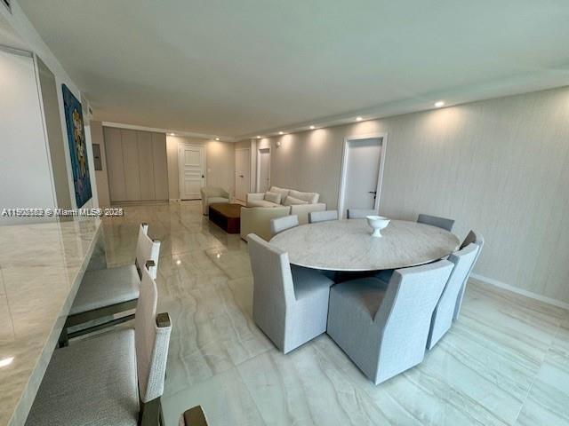 9801 Collins Ave # 14E