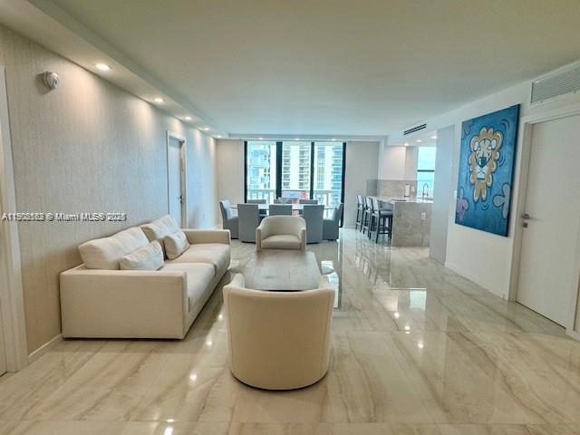 9801 Collins Ave # 14E