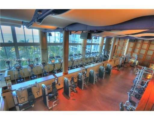 6801 Collins Ave Unit: PH06 (Deed PH 10)