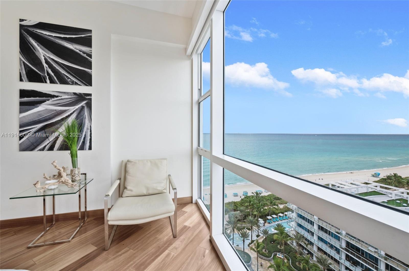 6801 Collins Ave Unit: PH06 (Deed PH 10)