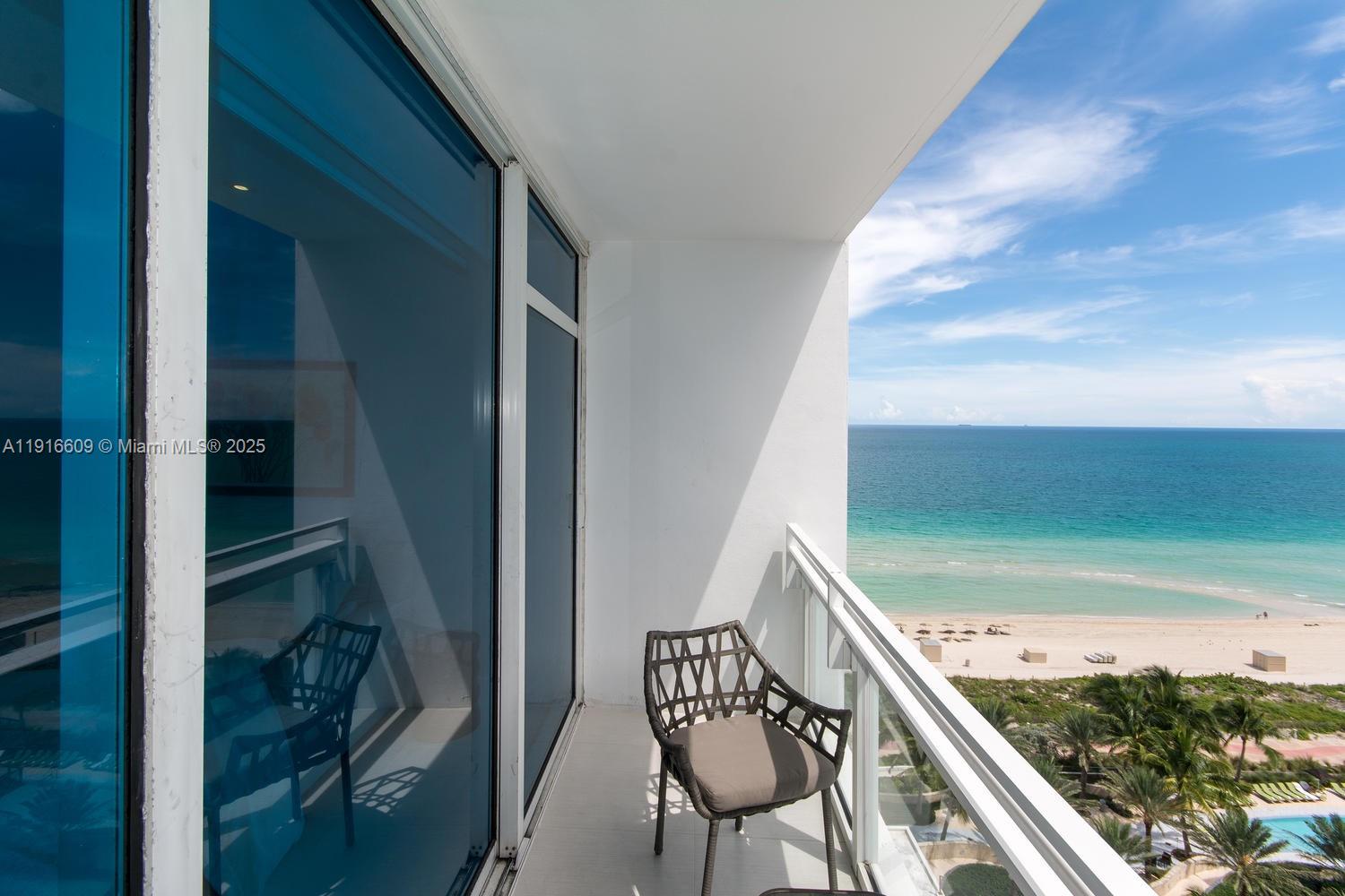 6801 Collins Ave Unit: PH06 (Deed PH 10)