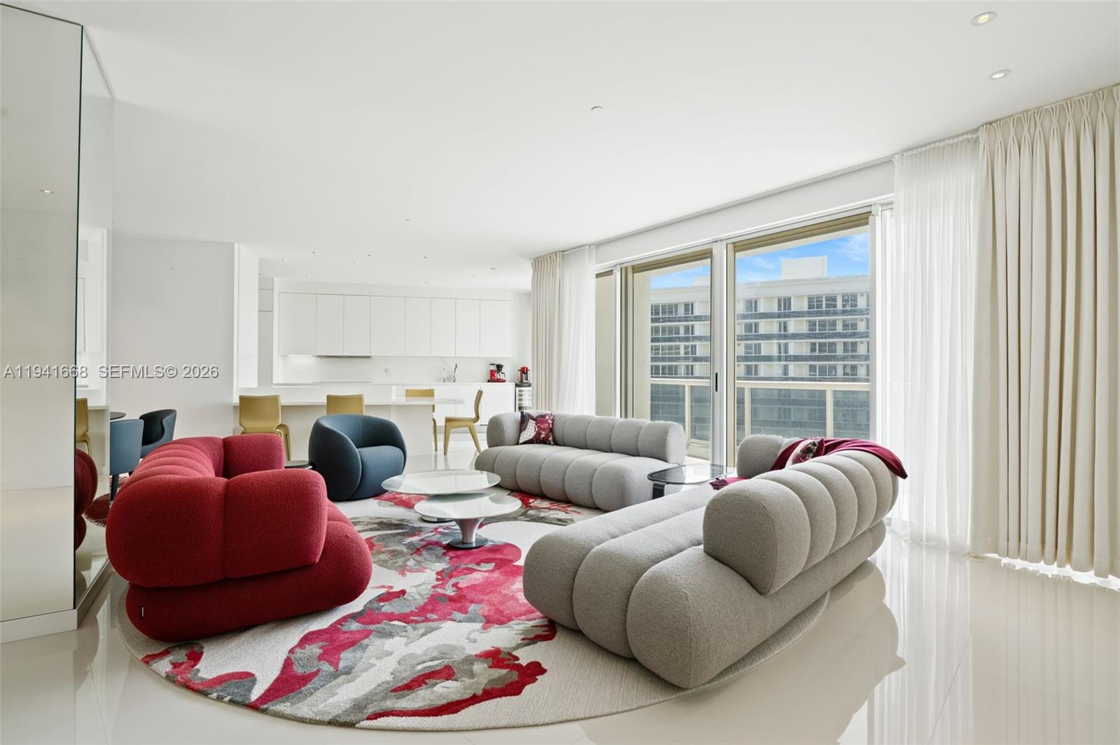 9601 Collins Ave # 908