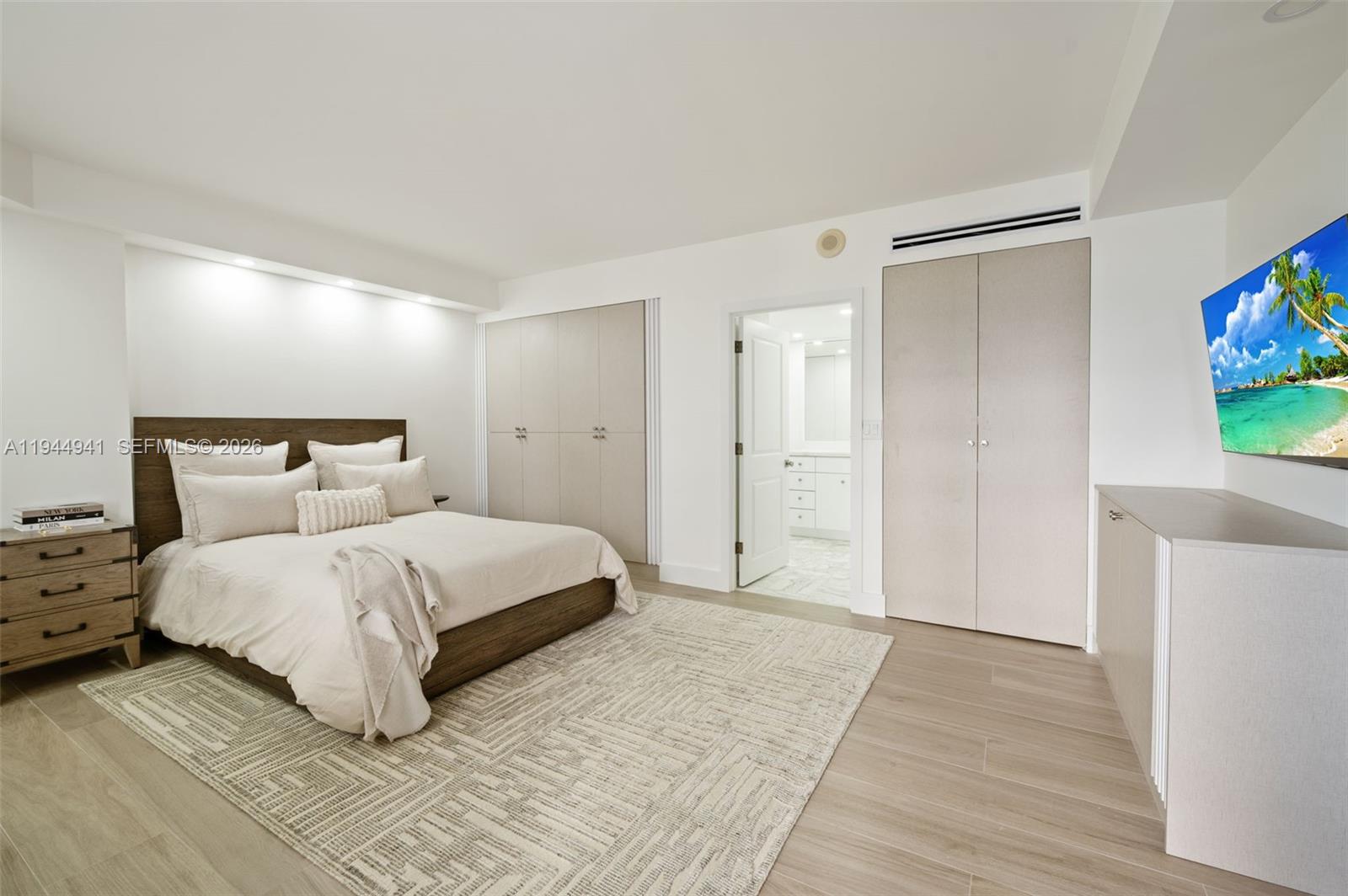 10155 Collins Ave # 604