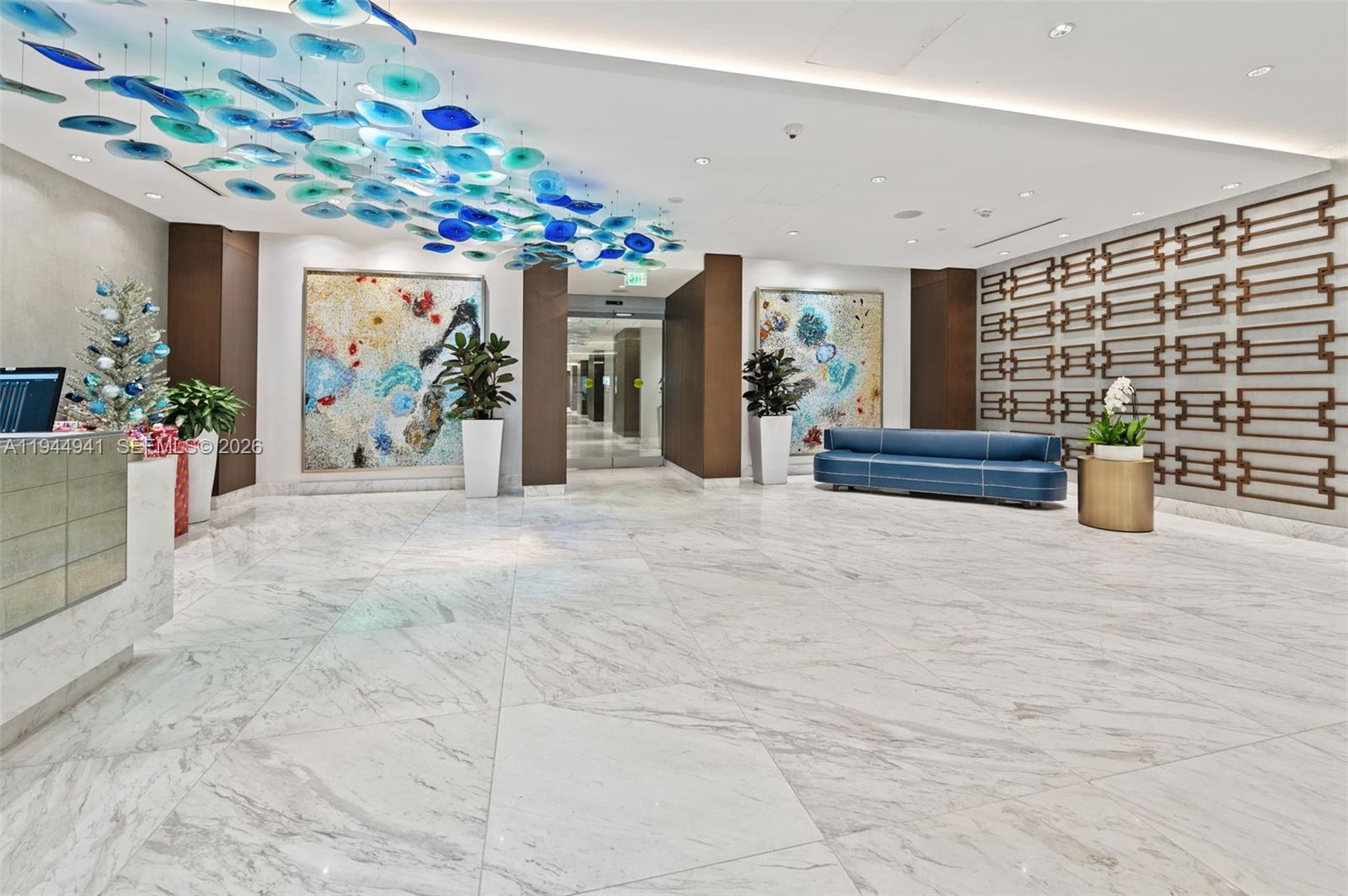 10155 Collins Ave # 604