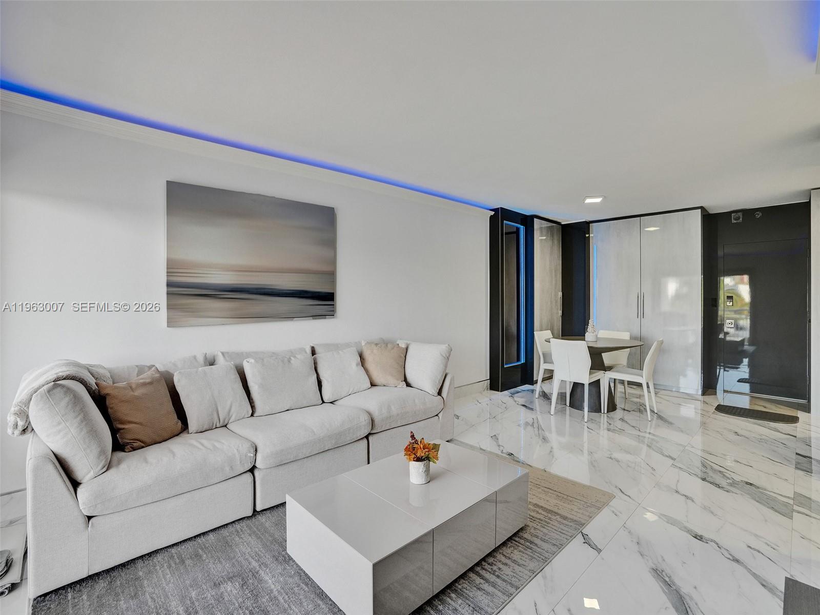 400 Kings Point Dr # 314