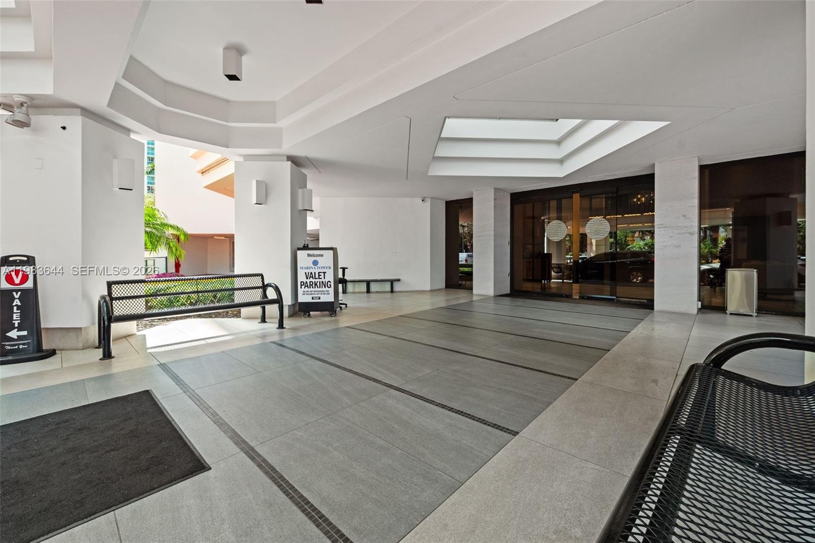 19500 Turnberry Way # 16C