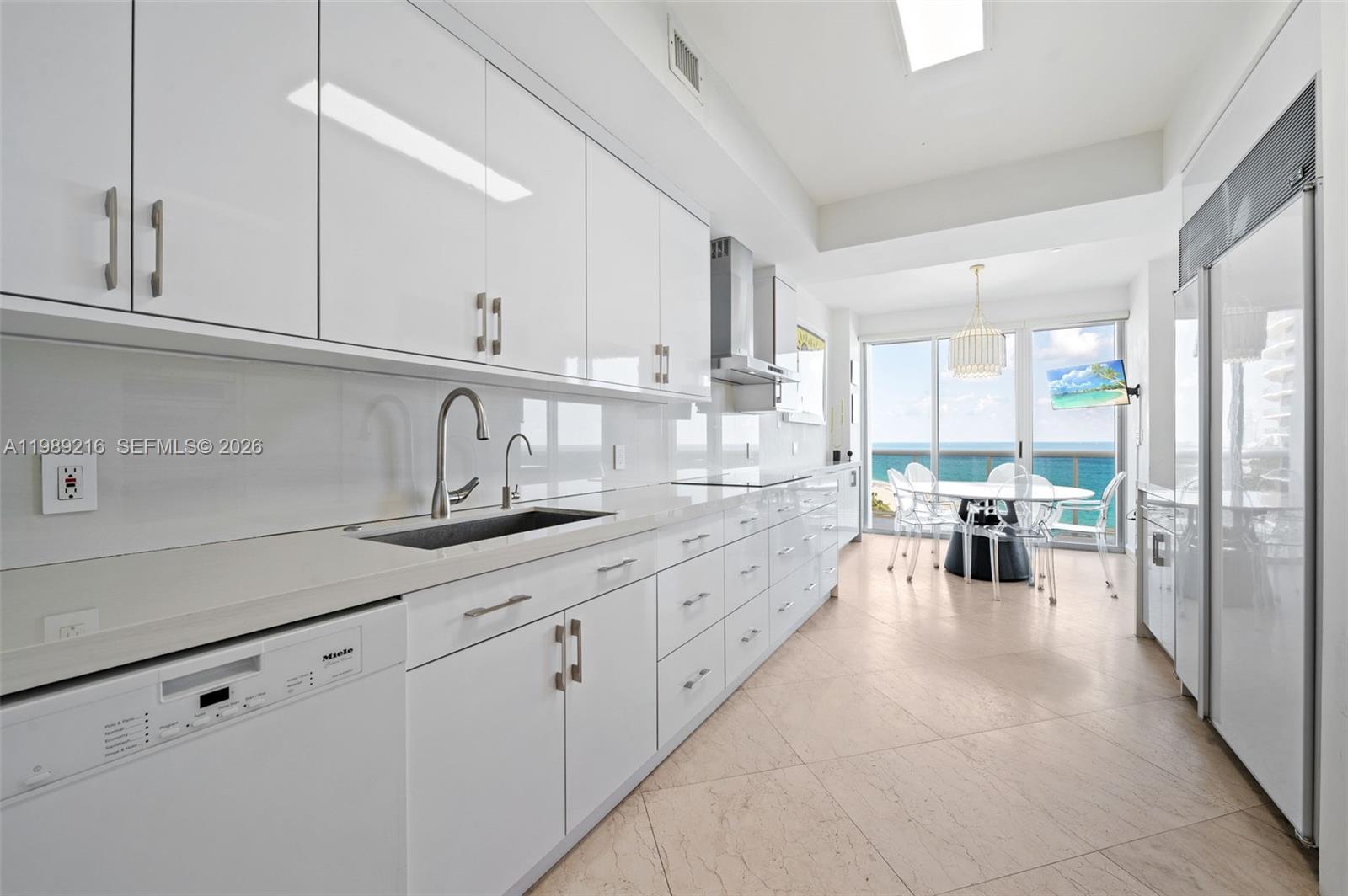 9601 Collins Ave # 1504