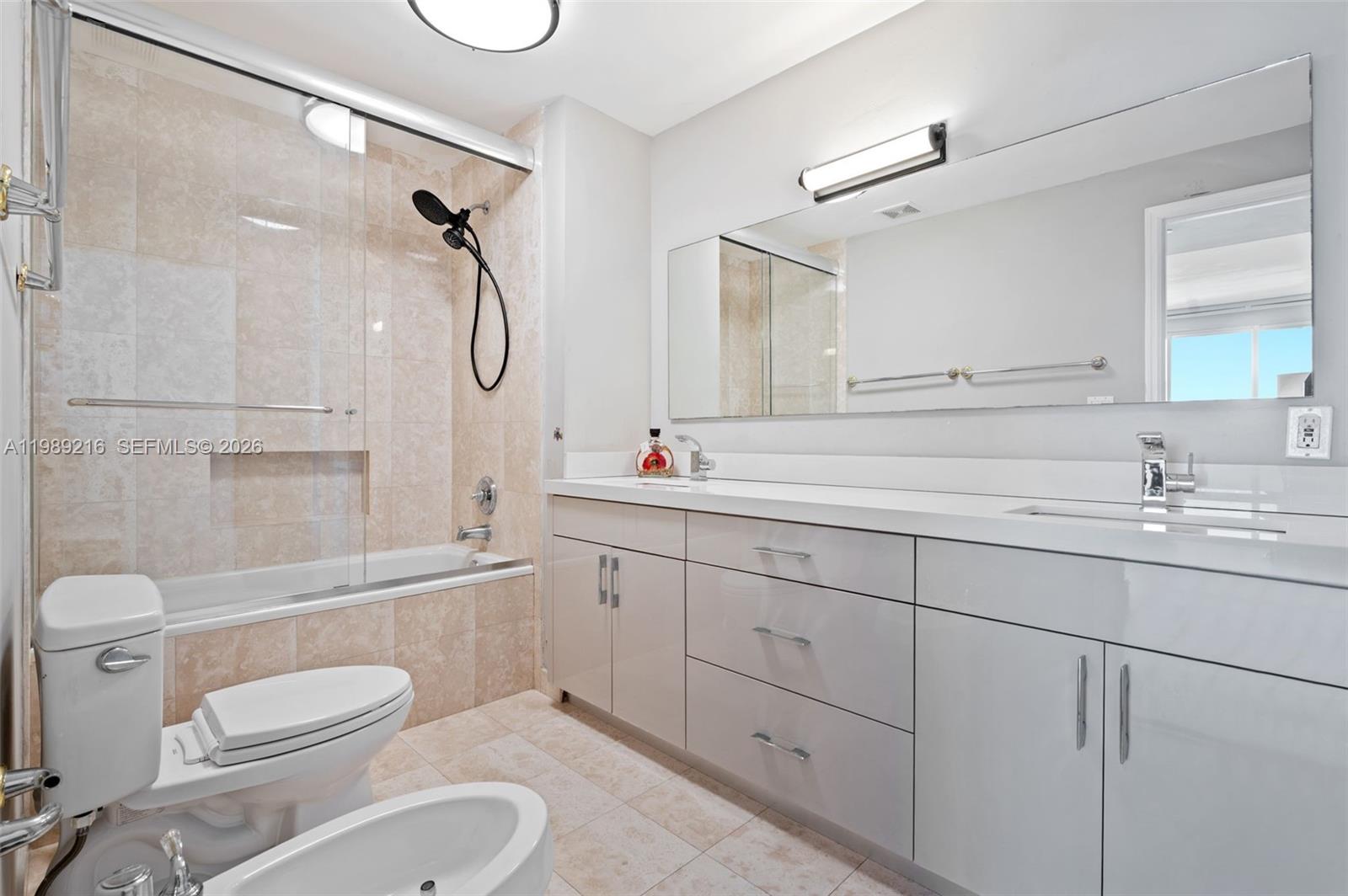 9601 Collins Ave # 1504