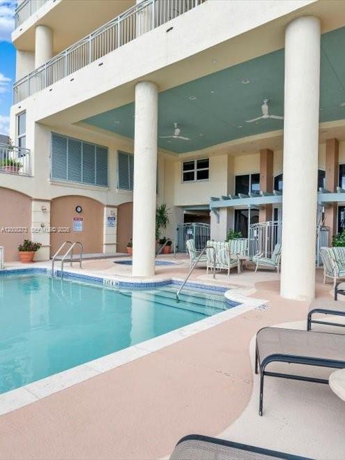 9751 E Bay Harbor Dr # 11A