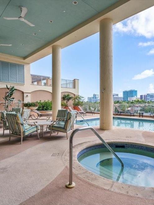 9751 E Bay Harbor Dr # 11A