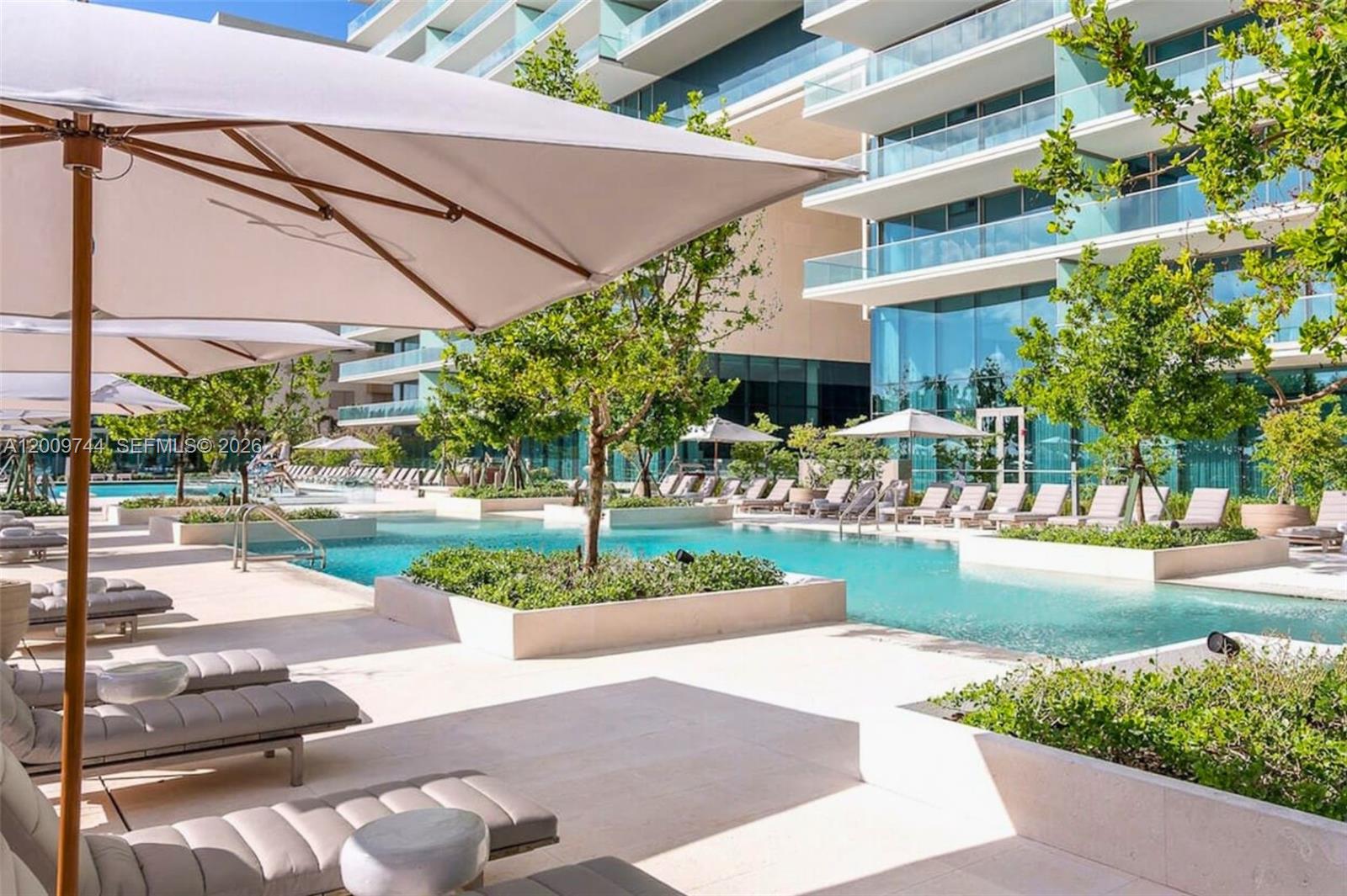 10201 Collins Ave Unit: UPH2803