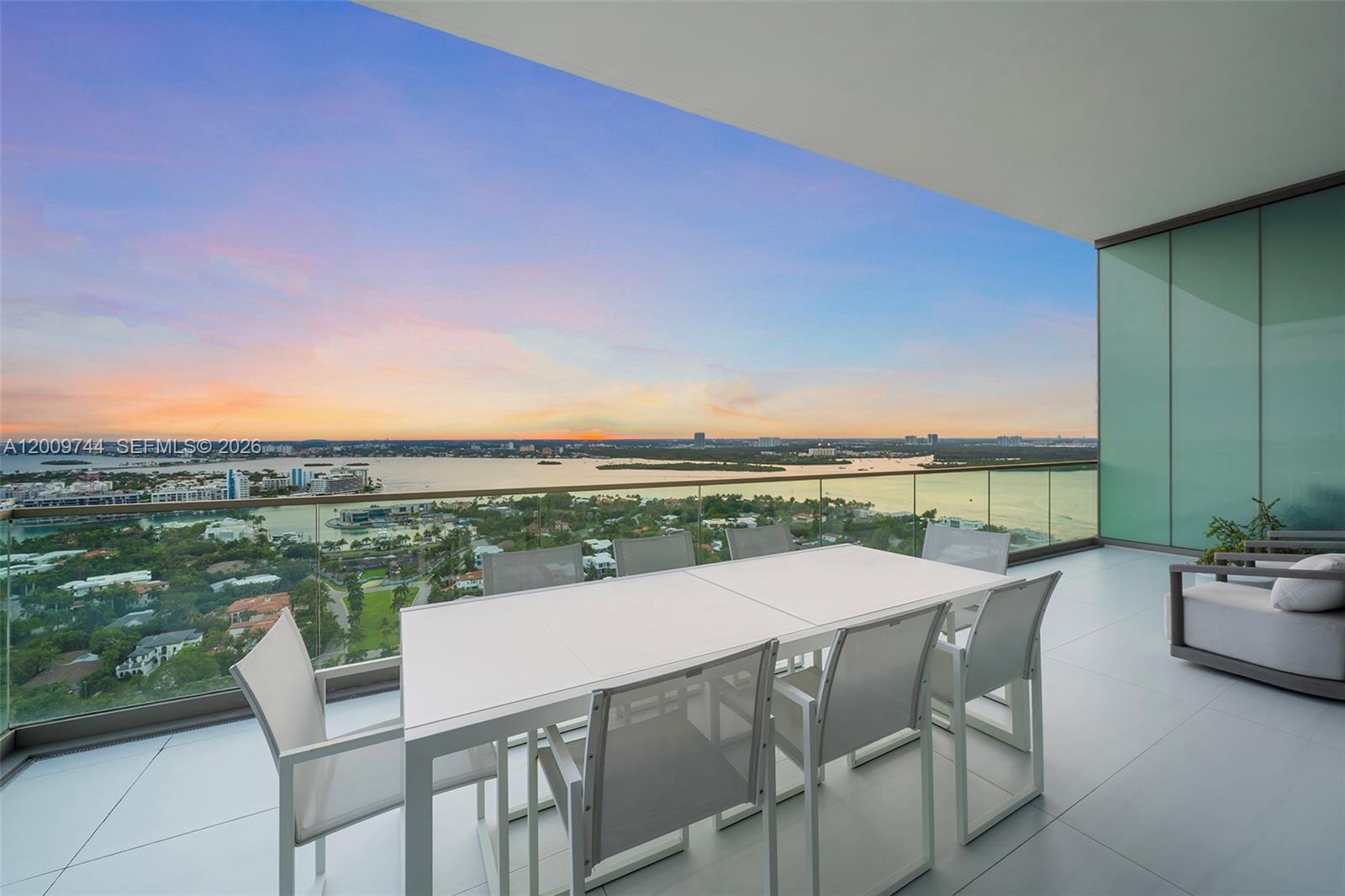 10201 Collins Ave Unit: UPH2803