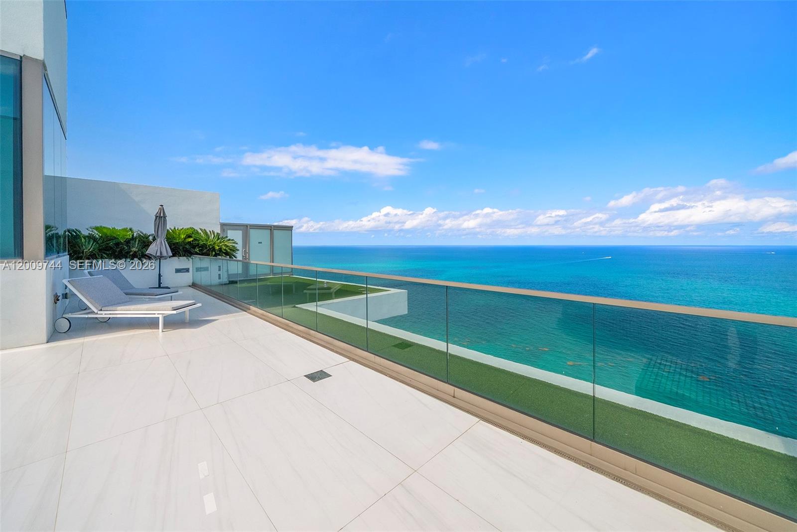 10201 Collins Ave Unit: UPH2803