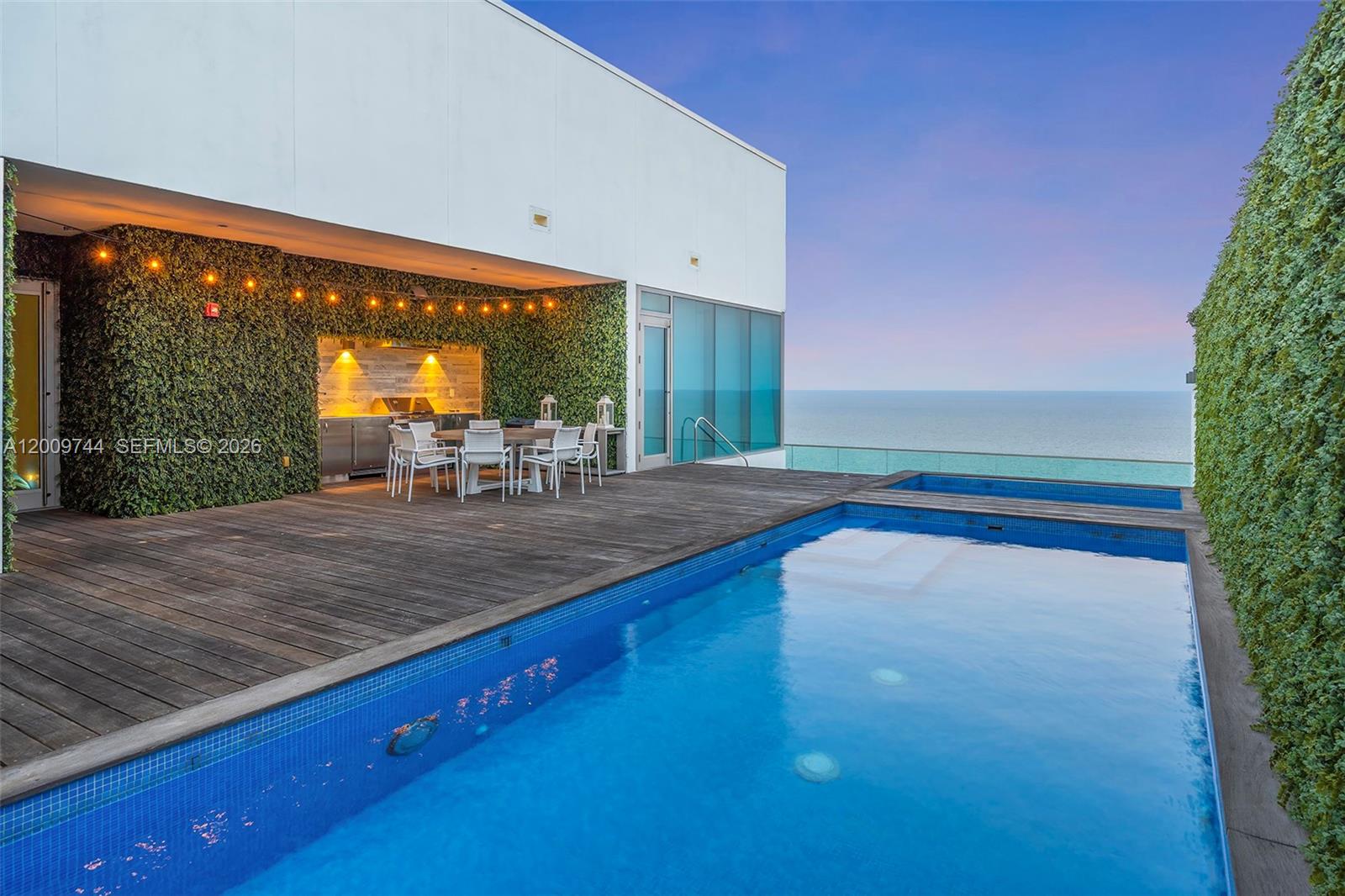 10201 Collins Ave Unit: UPH2803