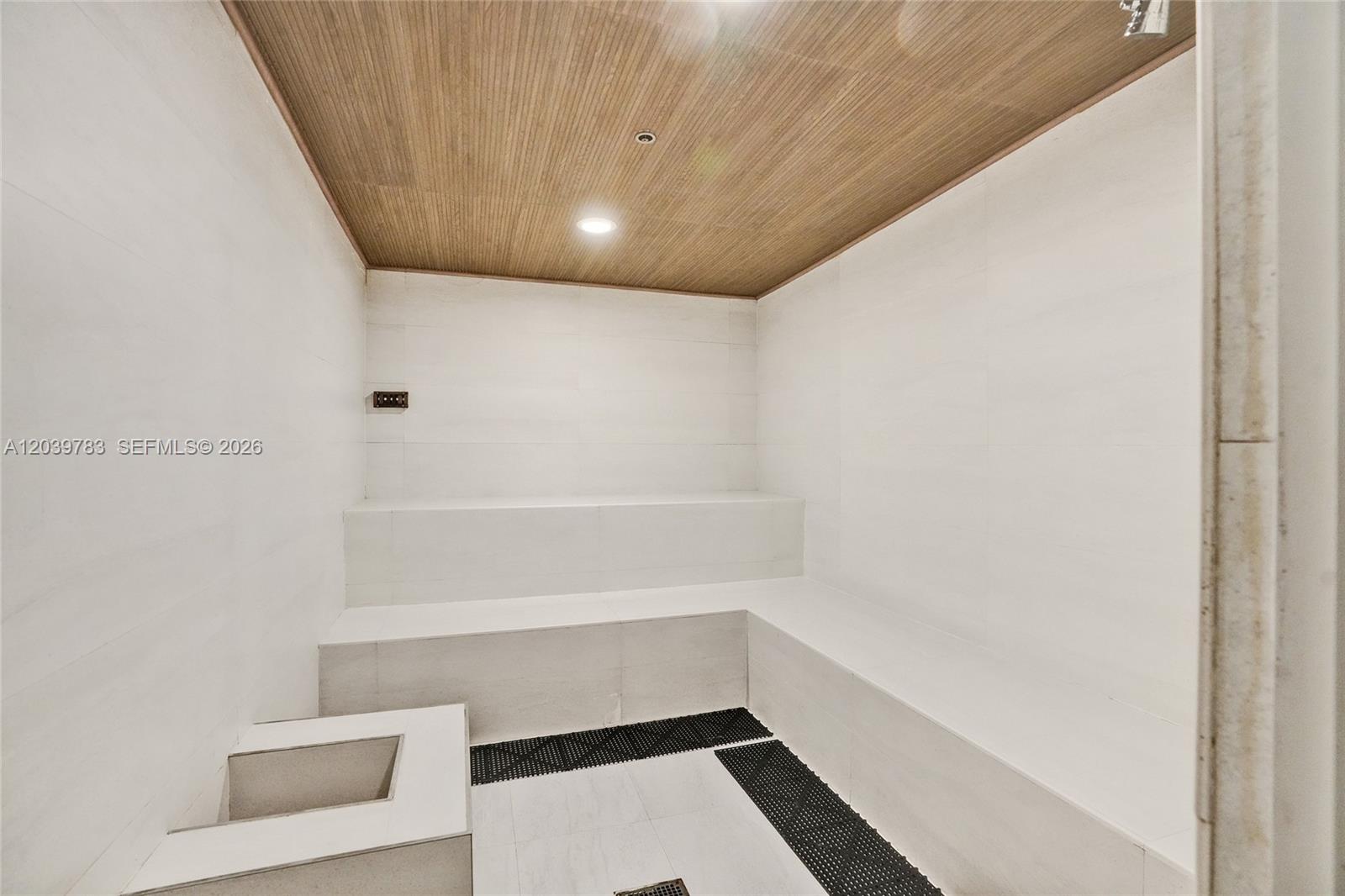 9601 Collins Ave # 402