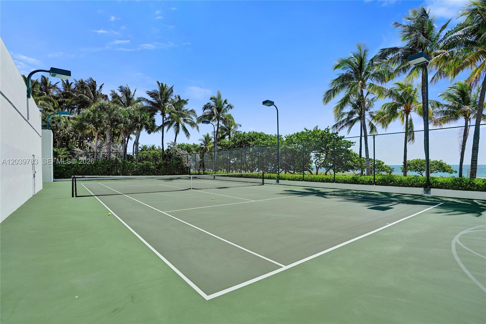 9601 Collins Ave # 402