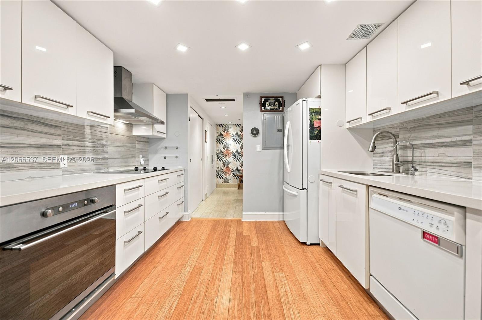 10205 Collins Ave # 206