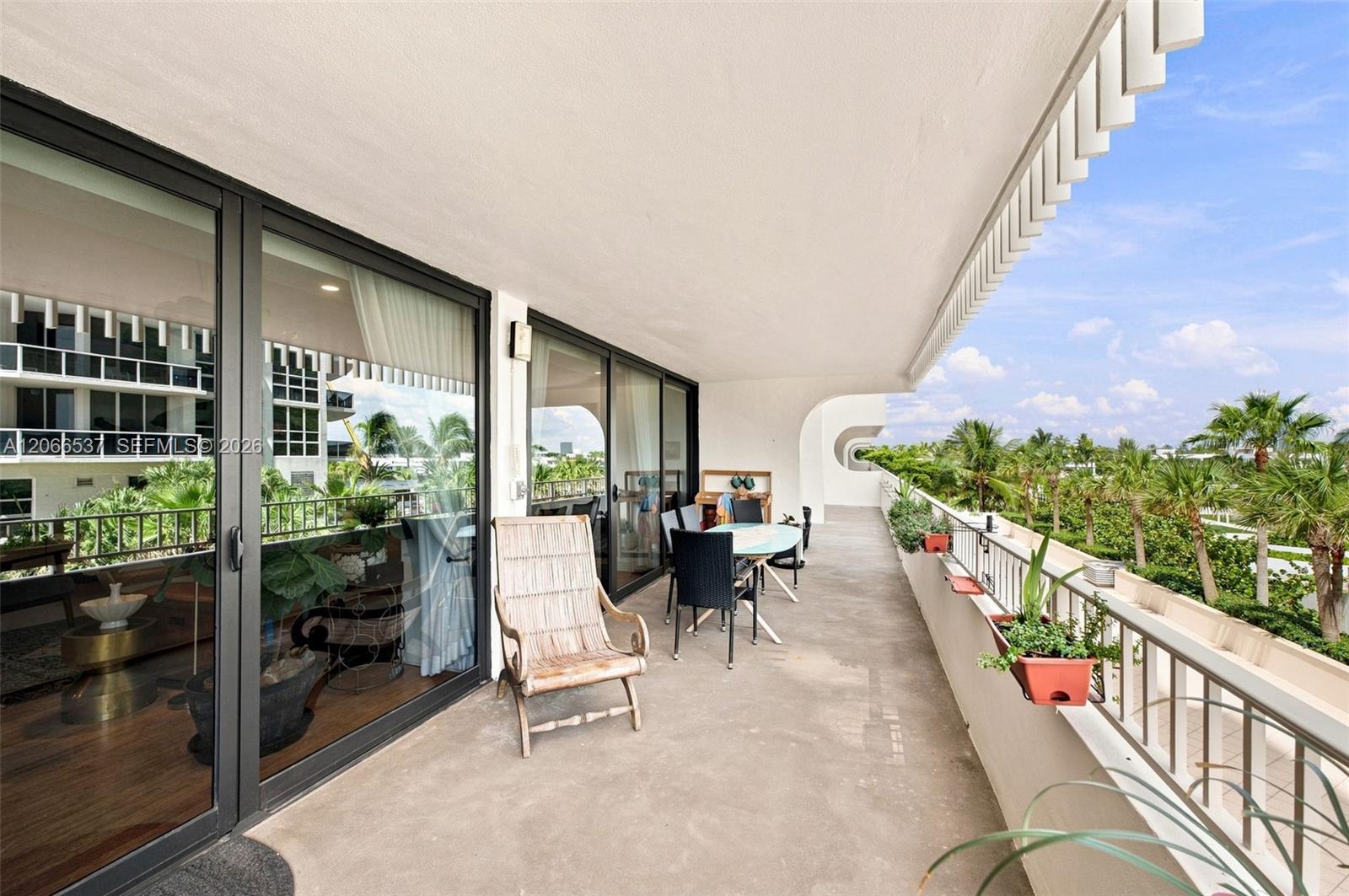 10205 Collins Ave # 206