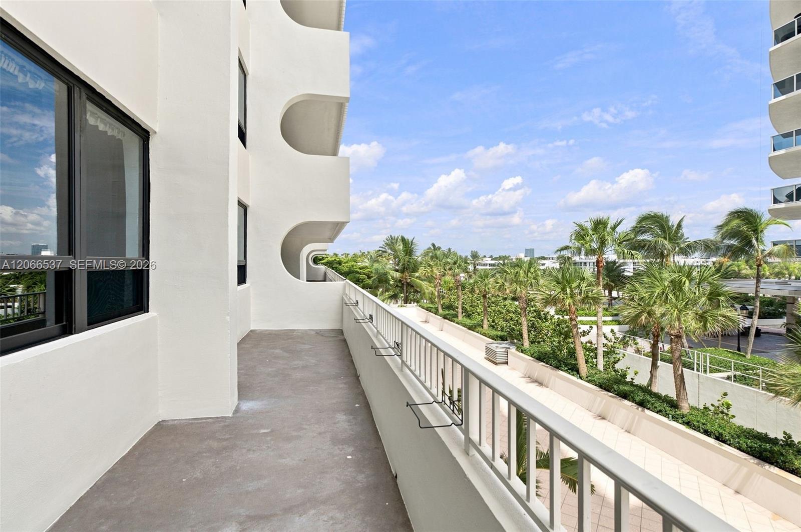 10205 Collins Ave # 206