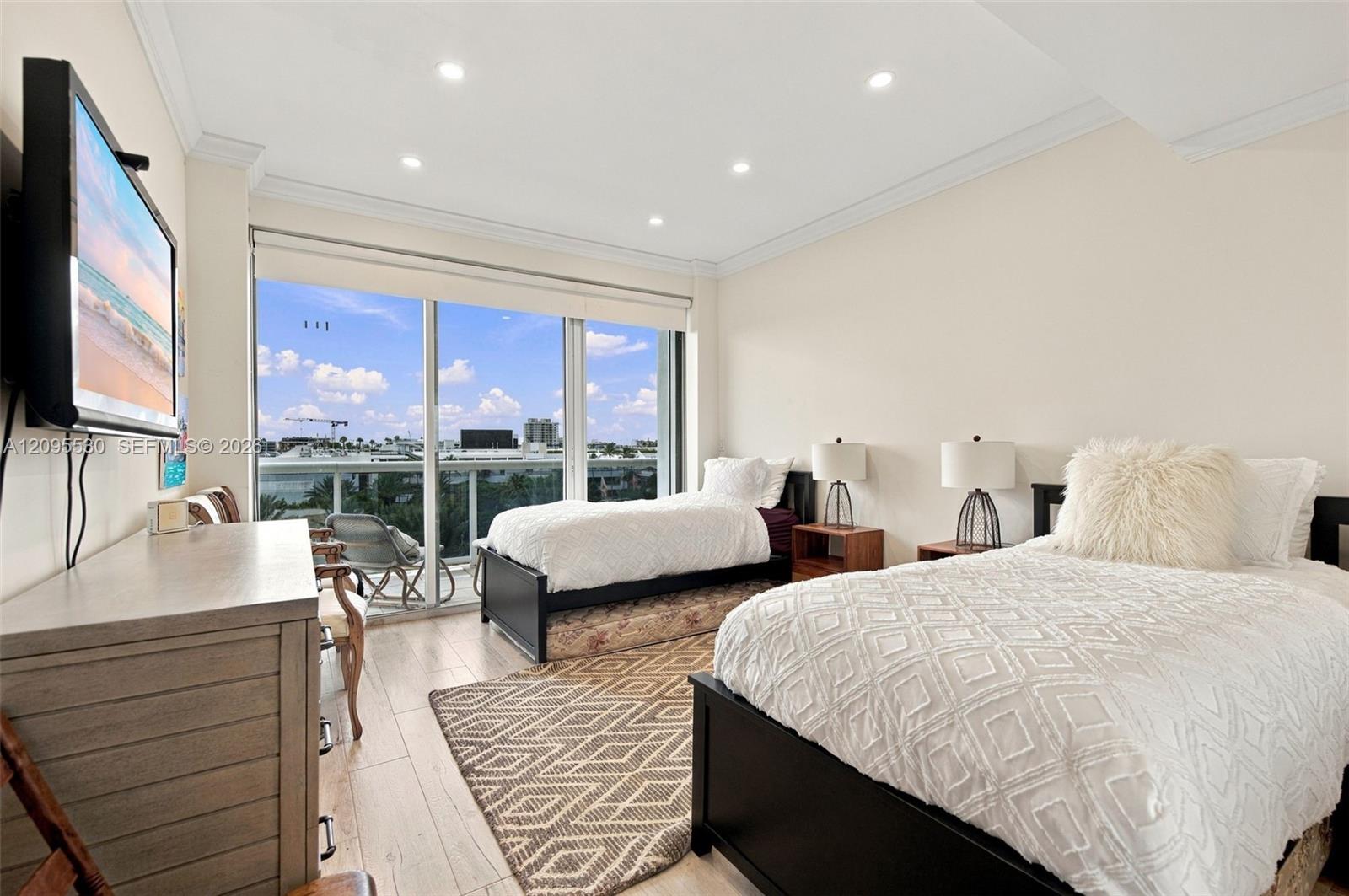 9601 Collins Ave # 601