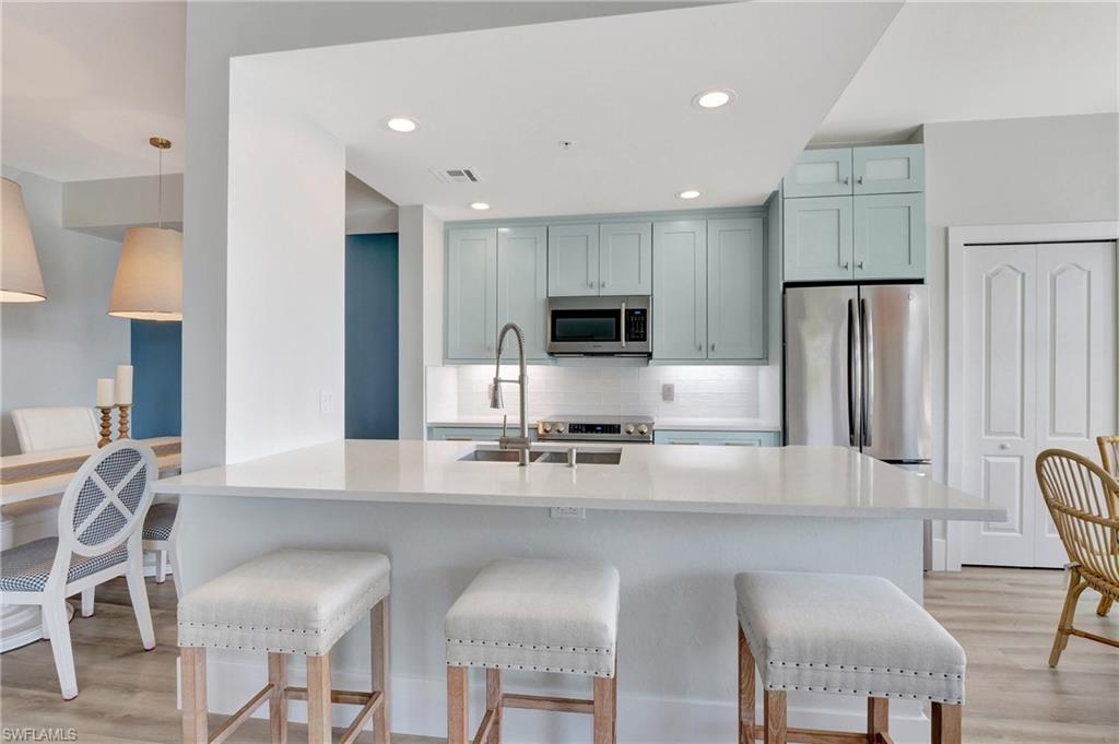 3800 Sawgrass WAY Unit: 3136