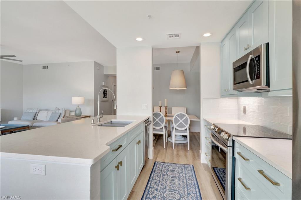 3800 Sawgrass WAY Unit: 3136