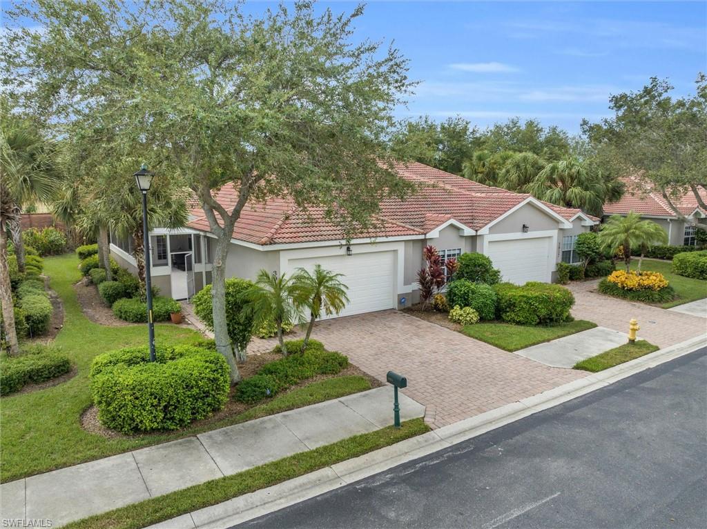 3915 Recreation LN