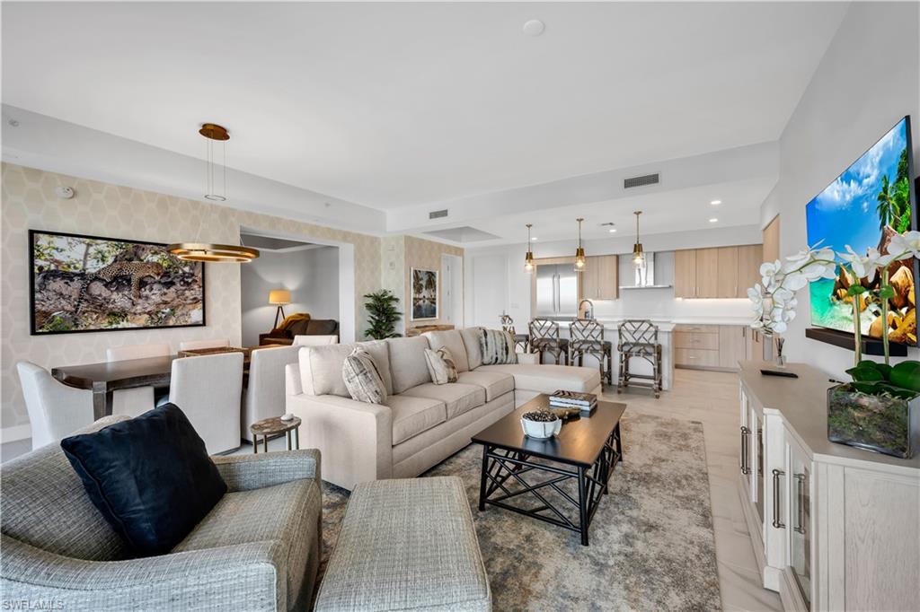 1115 Central AVE # 547