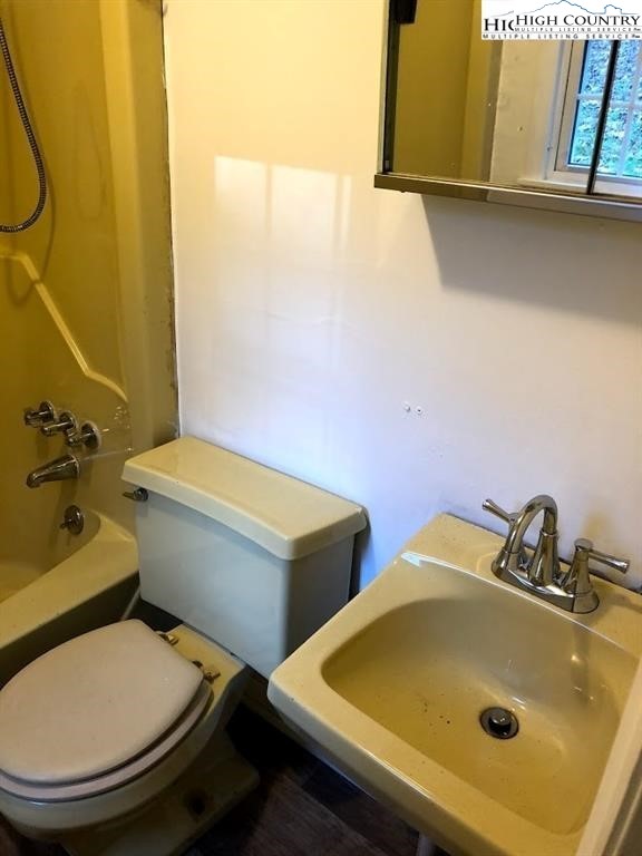 545 School House Road